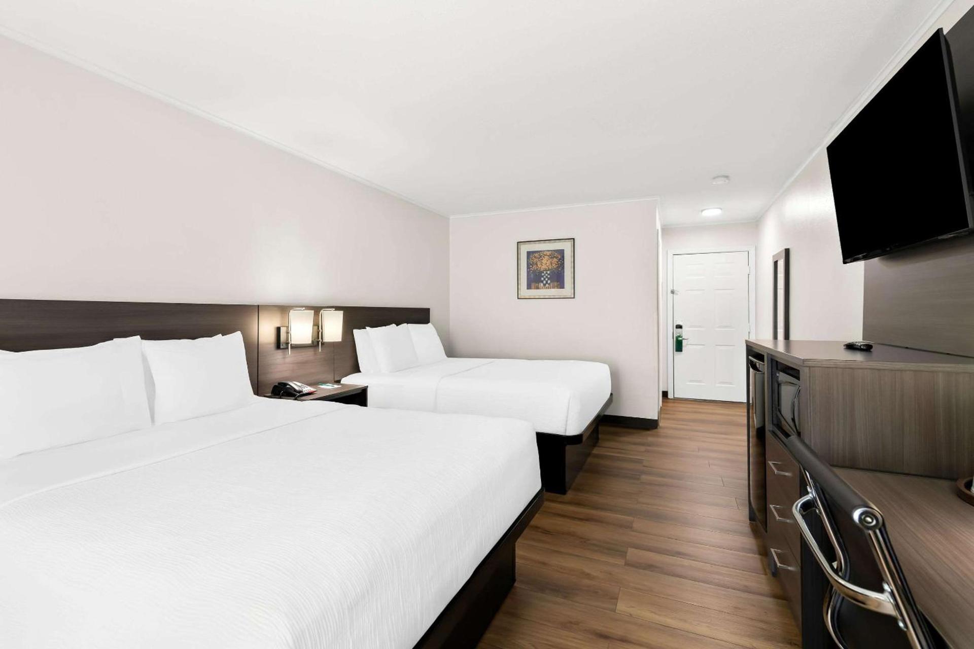 Quality Inn Merrimack - Nashua photo 14