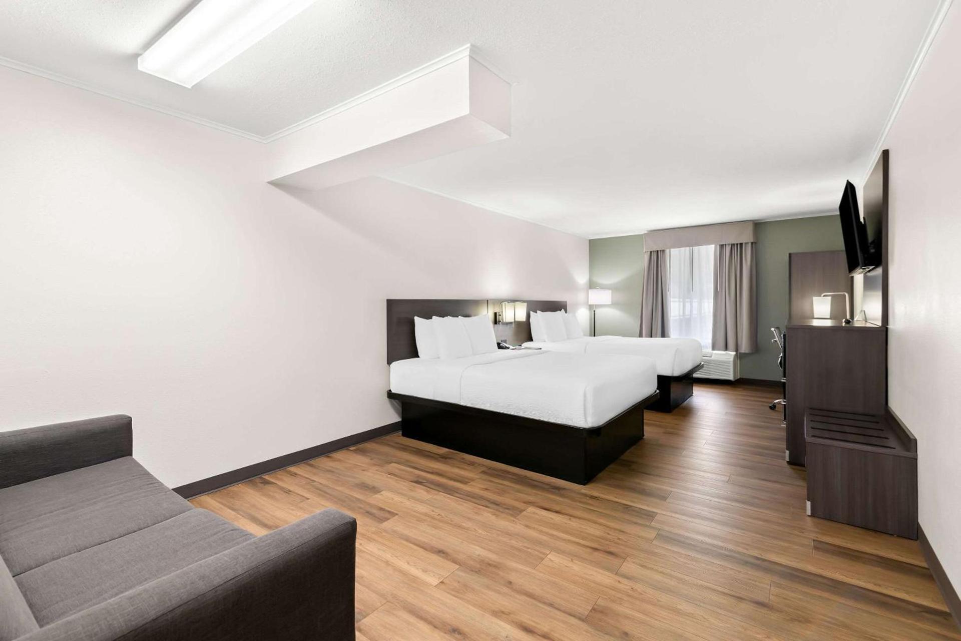 Quality Inn Merrimack - Nashua photo 22