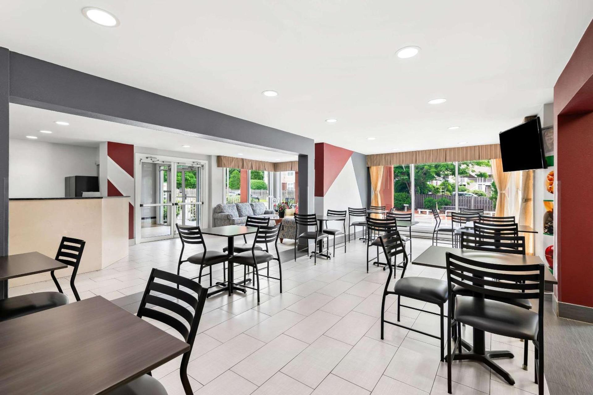 Quality Inn Merrimack - Nashua photo 28