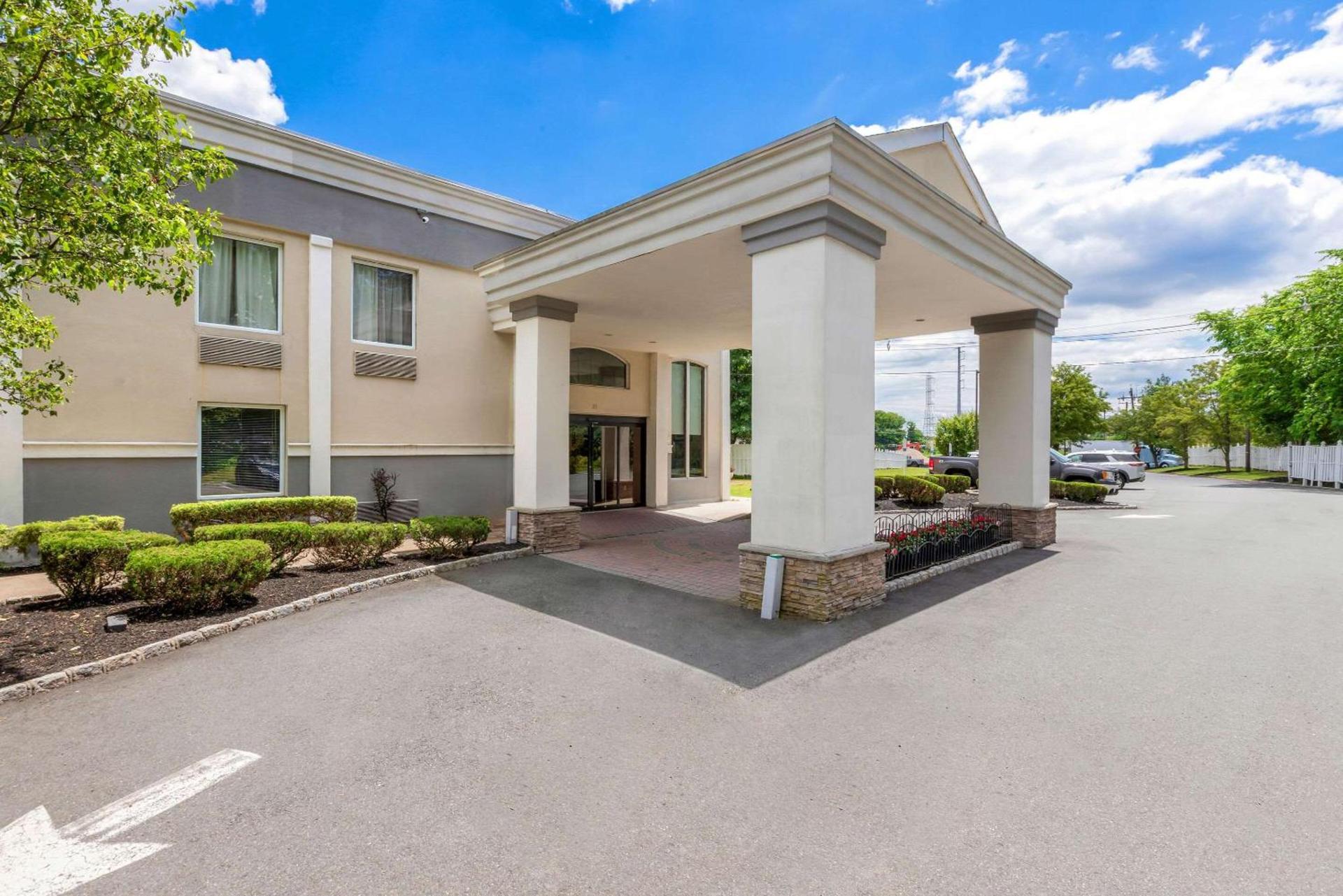 Quality Inn Edison-New Brunswick photo 4