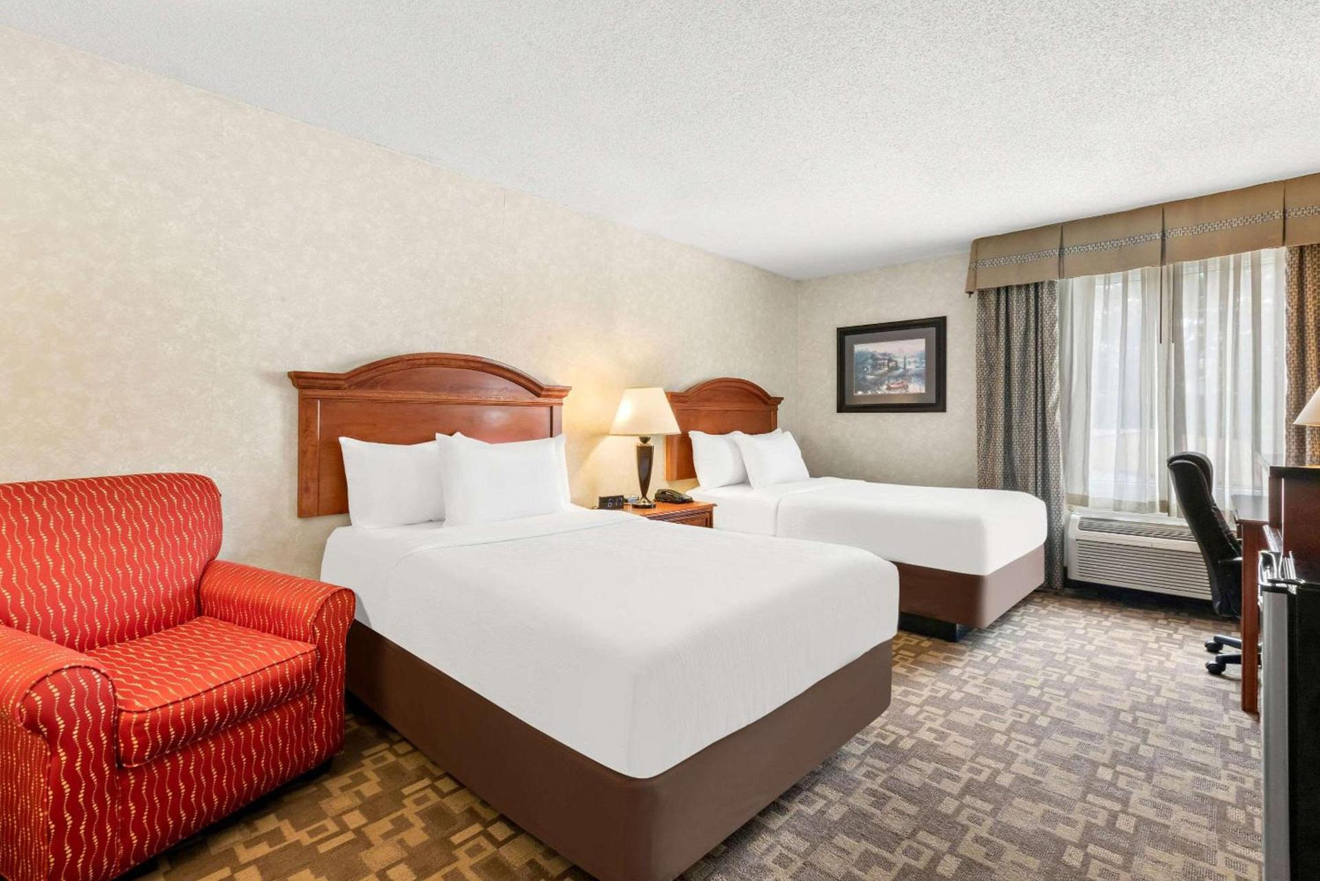 Quality Inn Edison-New Brunswick photo 11