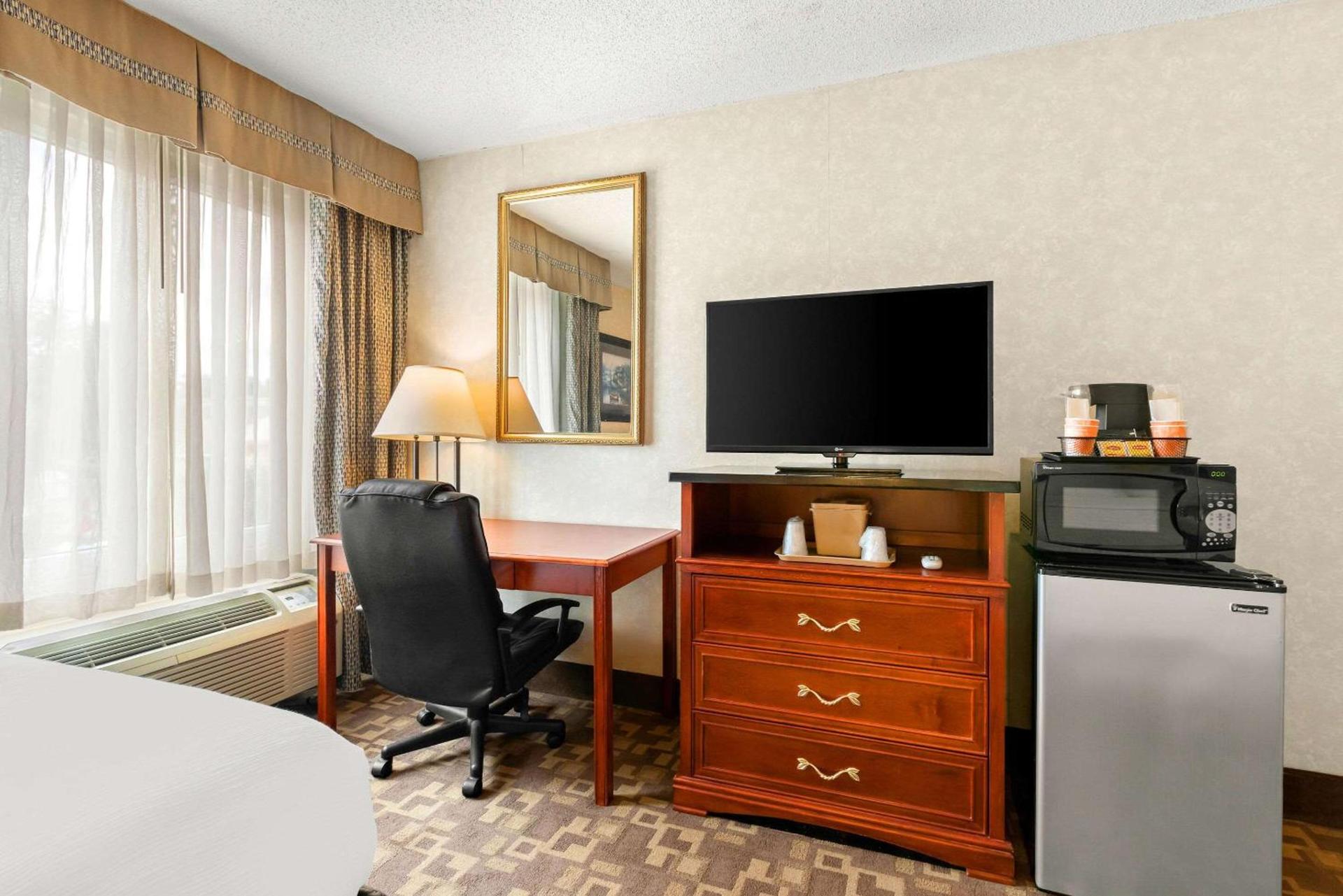 Quality Inn Edison-New Brunswick photo 12