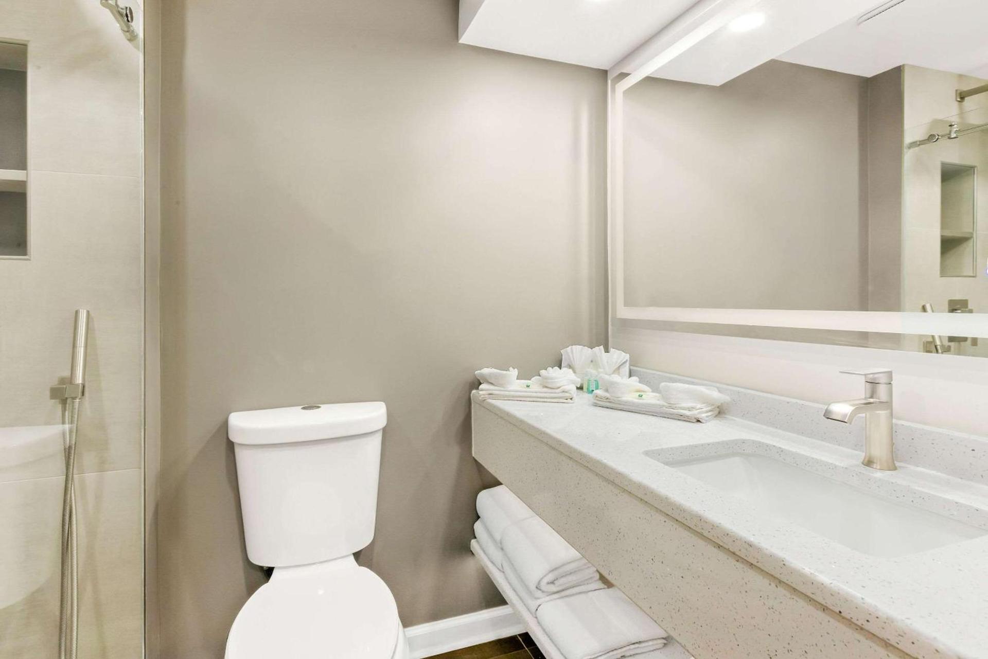Quality Inn Edison-New Brunswick photo 17