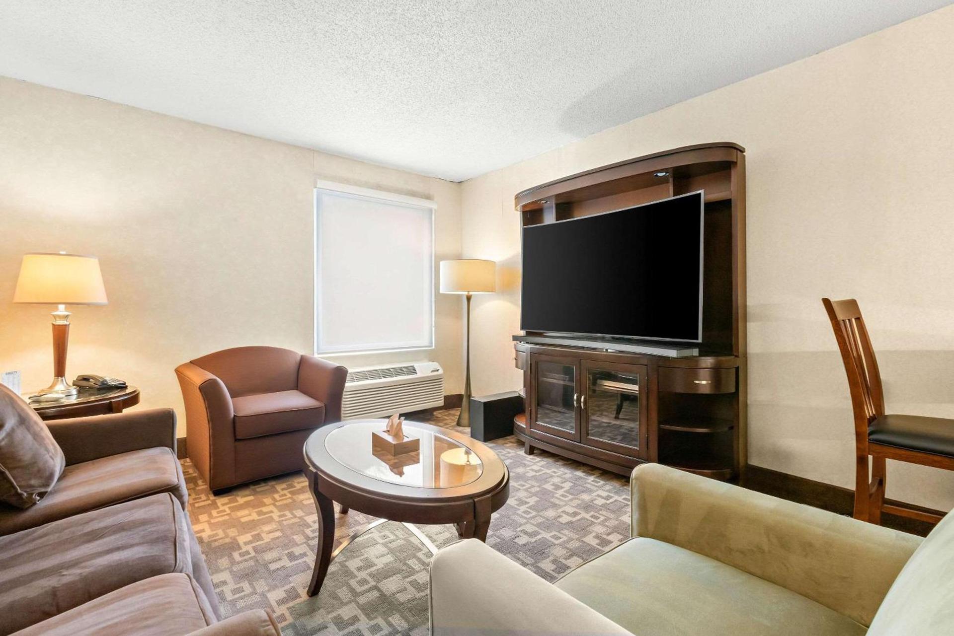 Quality Inn Edison-New Brunswick photo 30