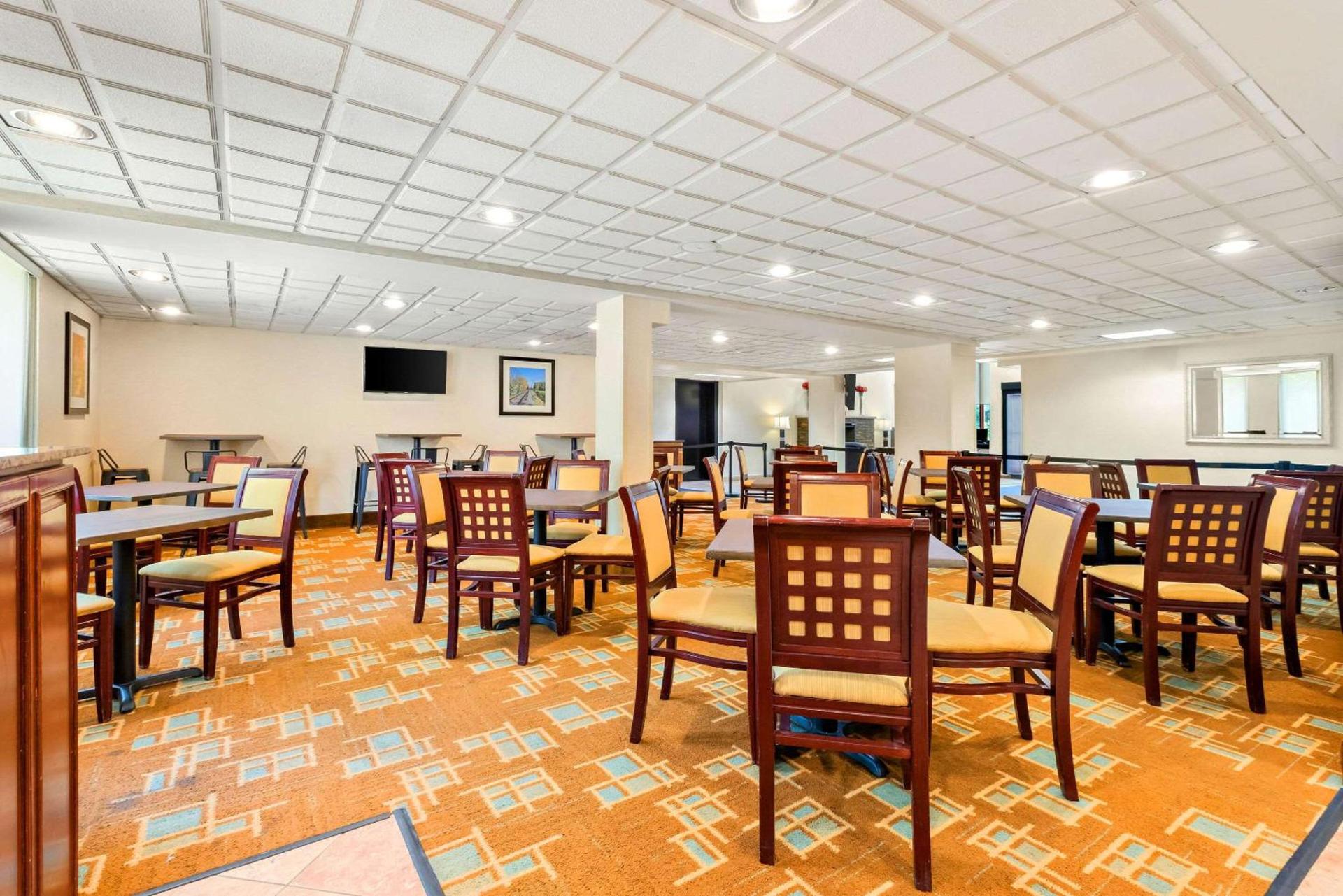Quality Inn Edison-New Brunswick photo 37