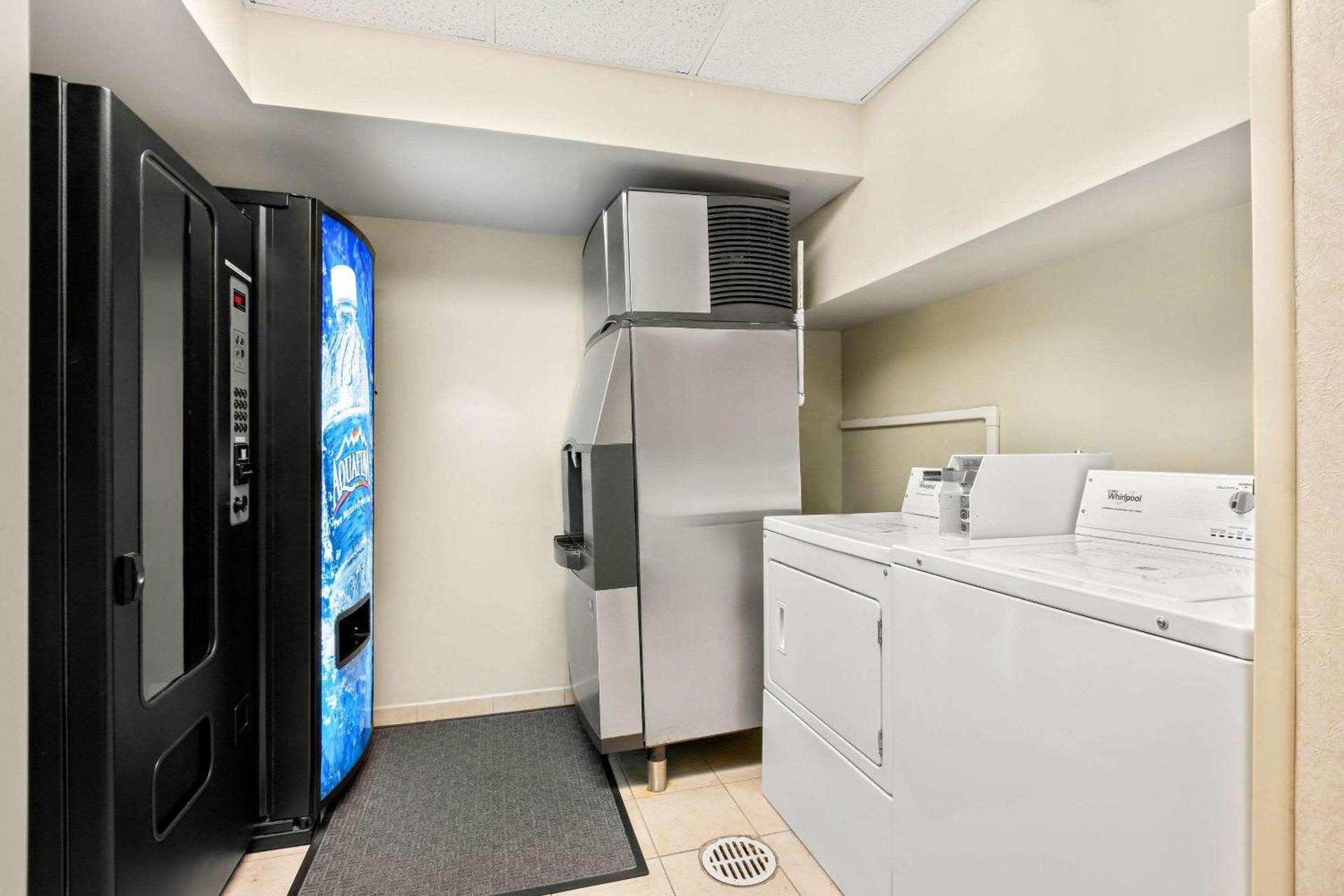 Quality Inn Edison-New Brunswick photo 39