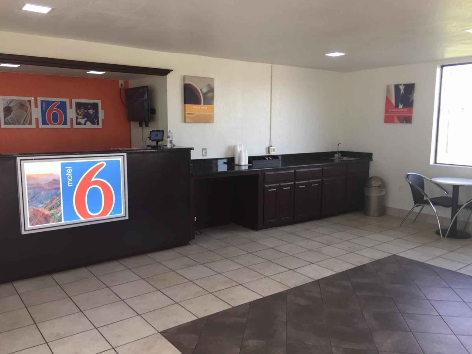Motel 6-Waco, TX photo 14