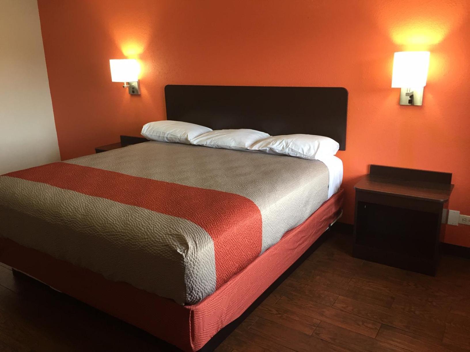 Motel 6-Waco, TX photo 7