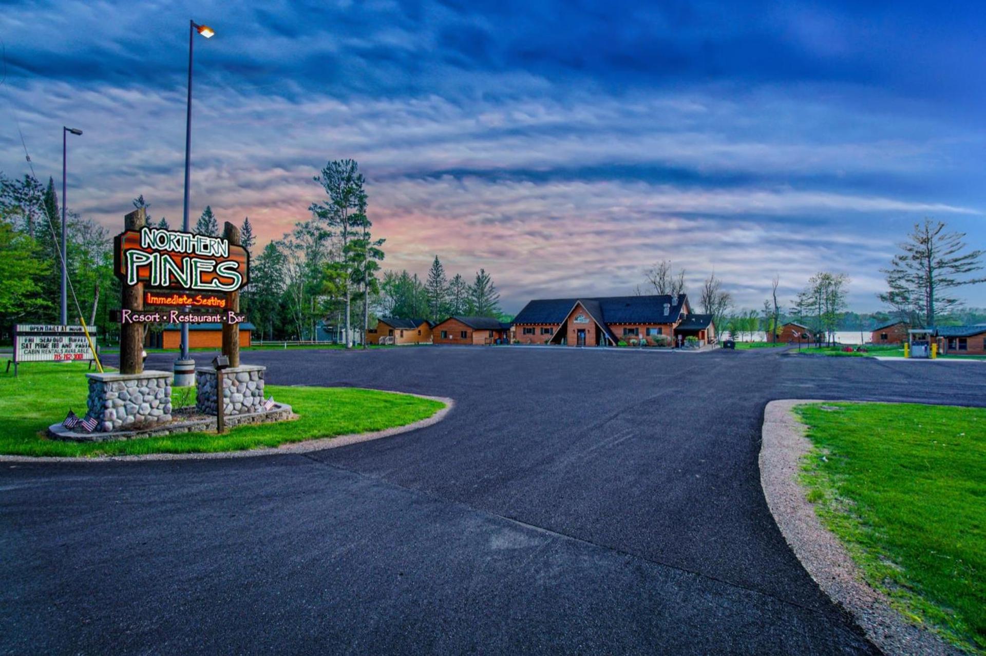 Lena's Northern Pines Resort photo 1