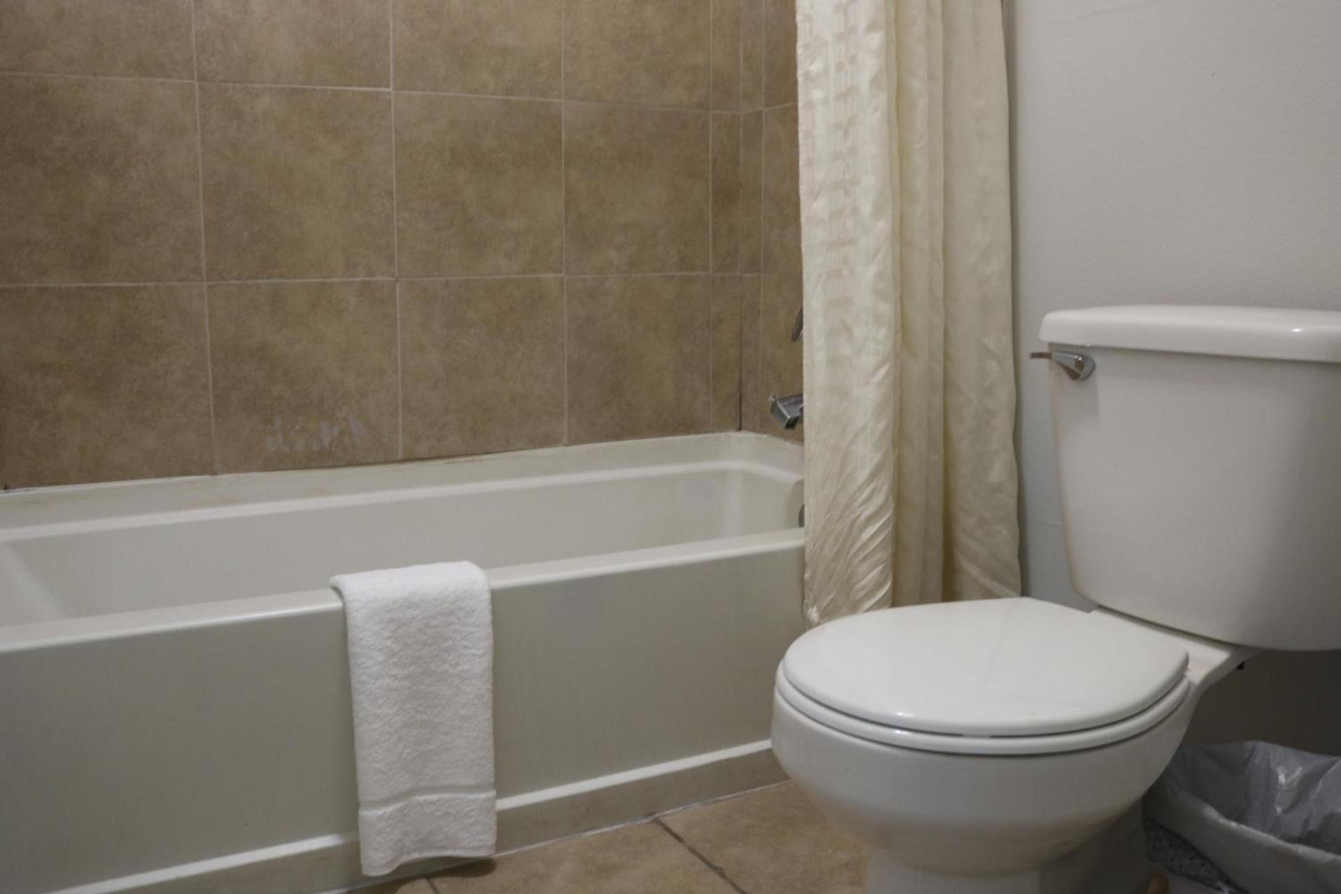 MG INN AND Suites photo 27