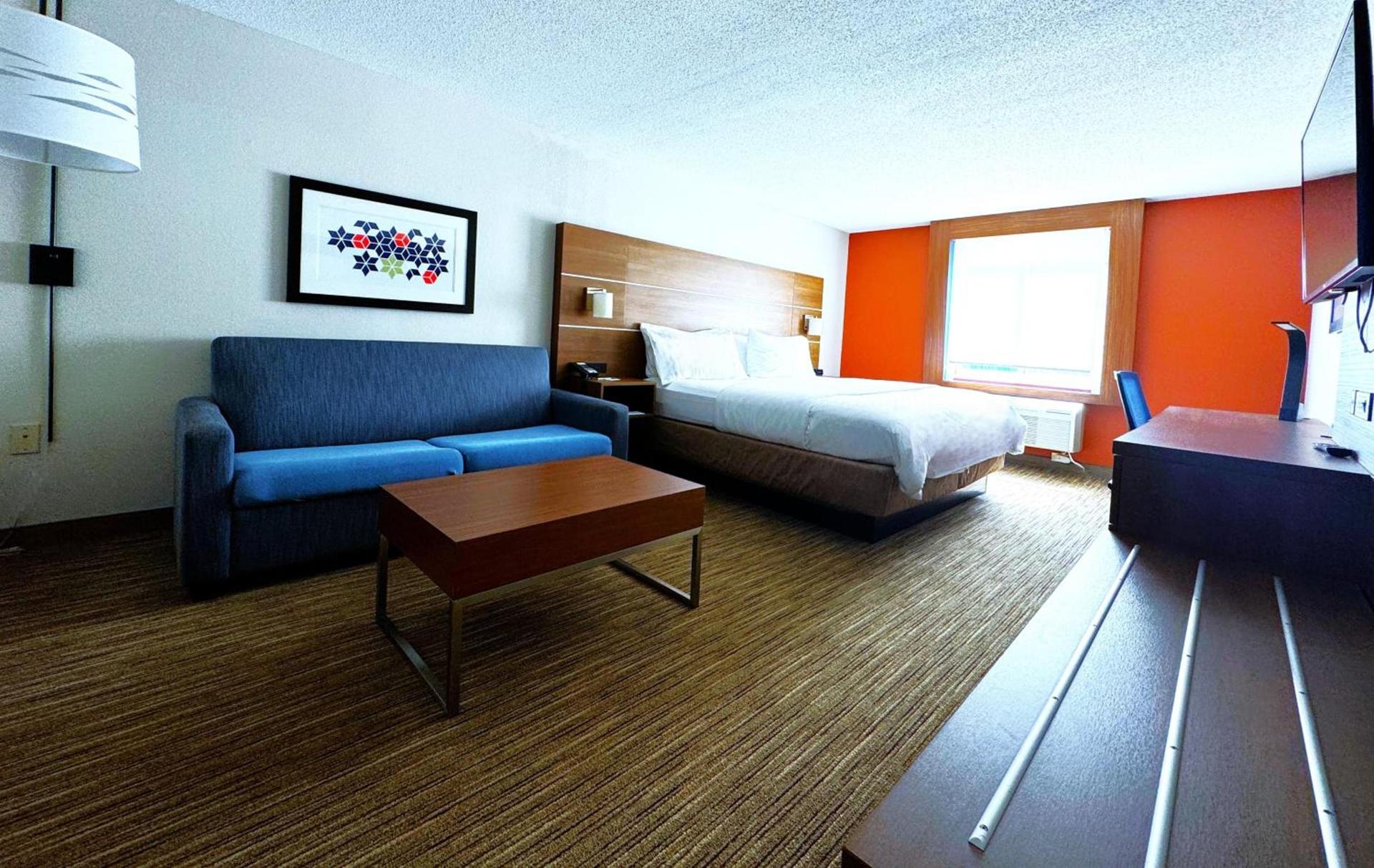 Holiday Inn Express & Suites - Lincoln East - White Mountains by IHG photo 62