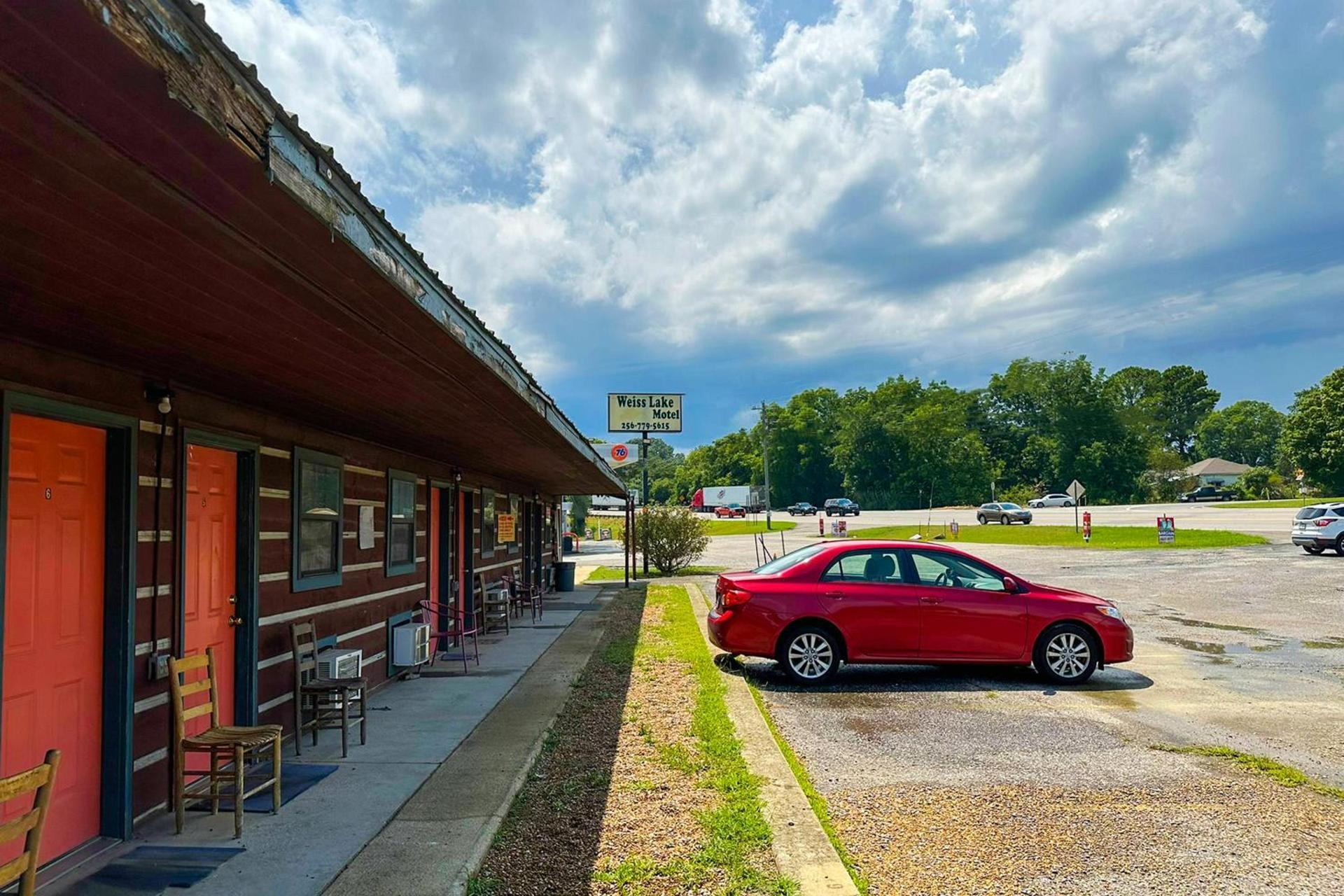 Weiss Lake Motel By OYO Cedar Bluff photo 1