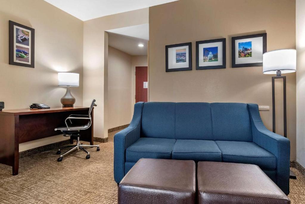 Comfort Suites Pell City near Logan Martin Lake photo 36