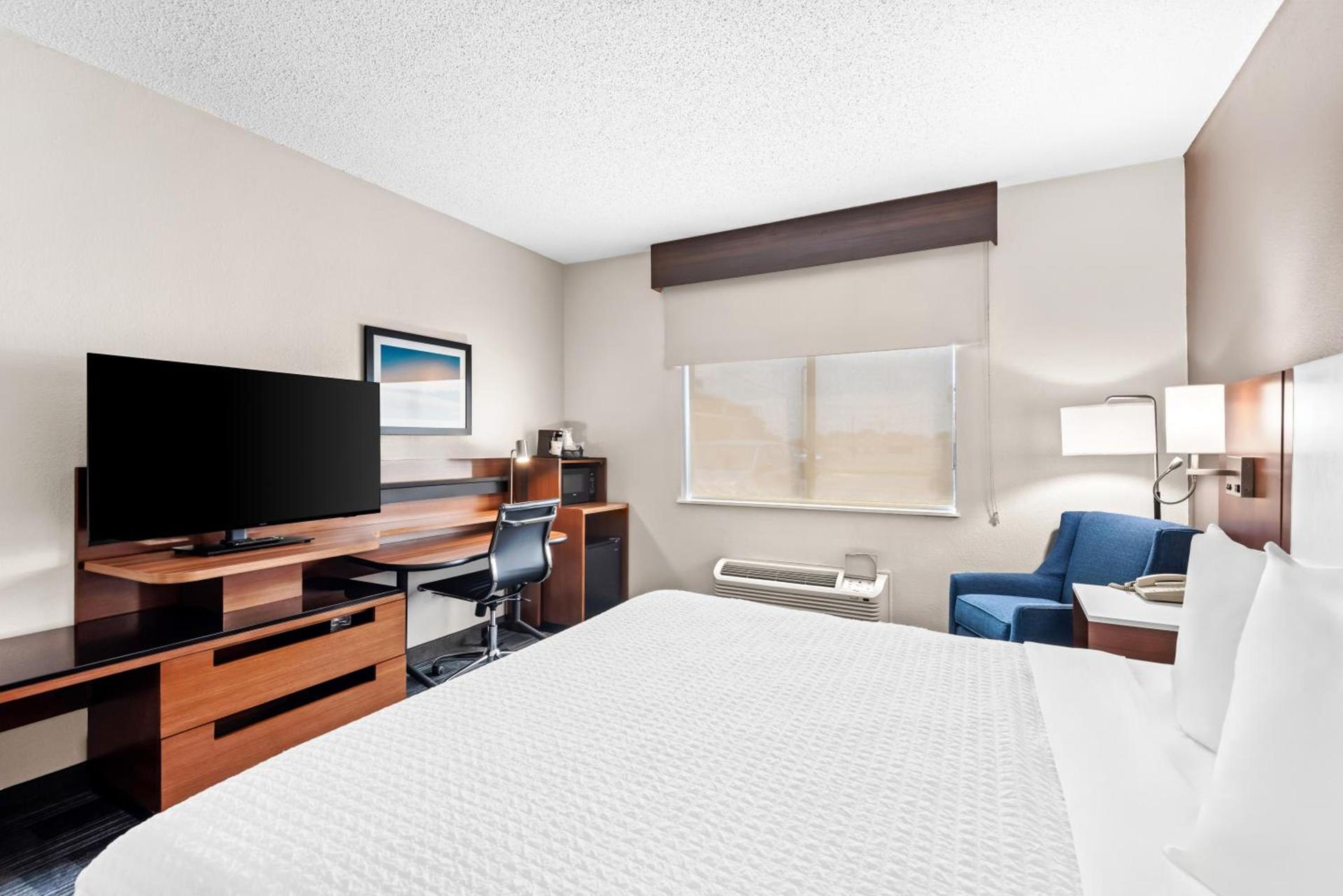 Best Western Ottumwa Inn & Suites photo 53