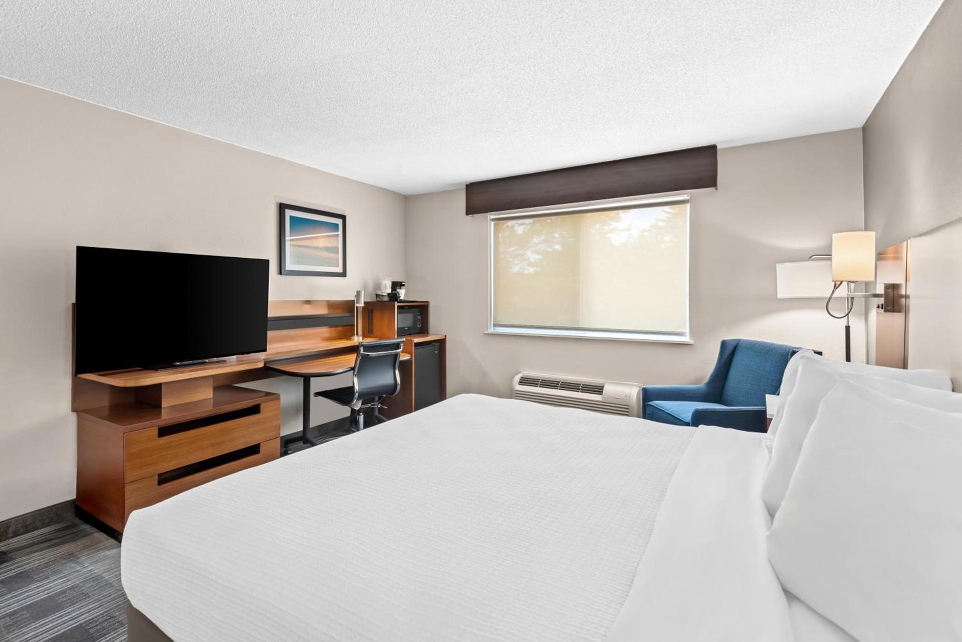 Best Western Ottumwa Inn & Suites photo 57