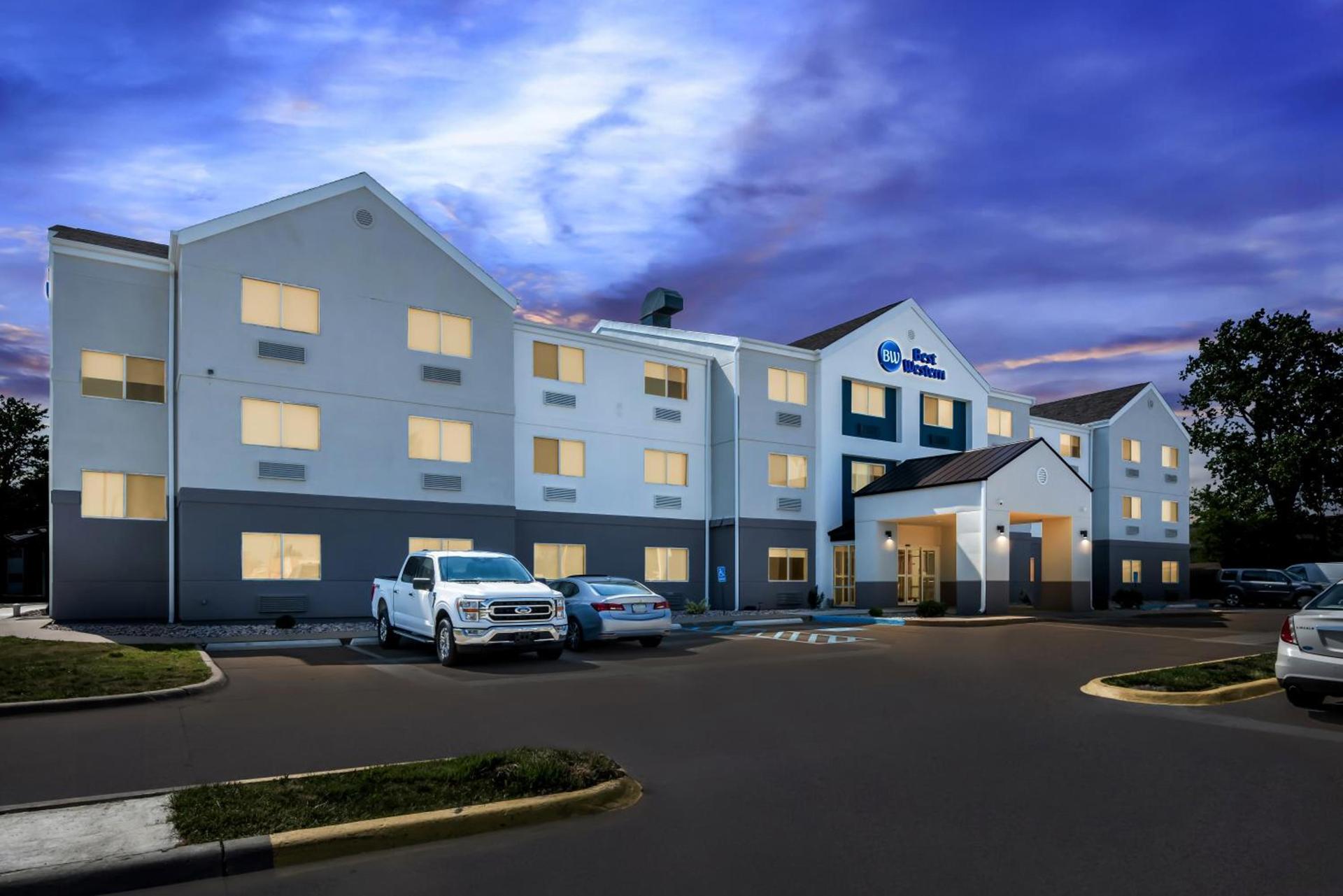 Best Western Ottumwa Inn & Suites photo 48