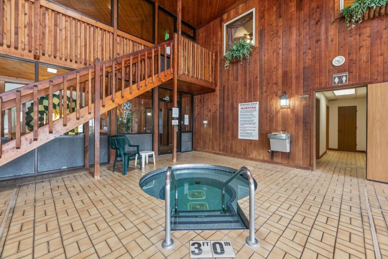Iron Ridge Inn Motel photo 6