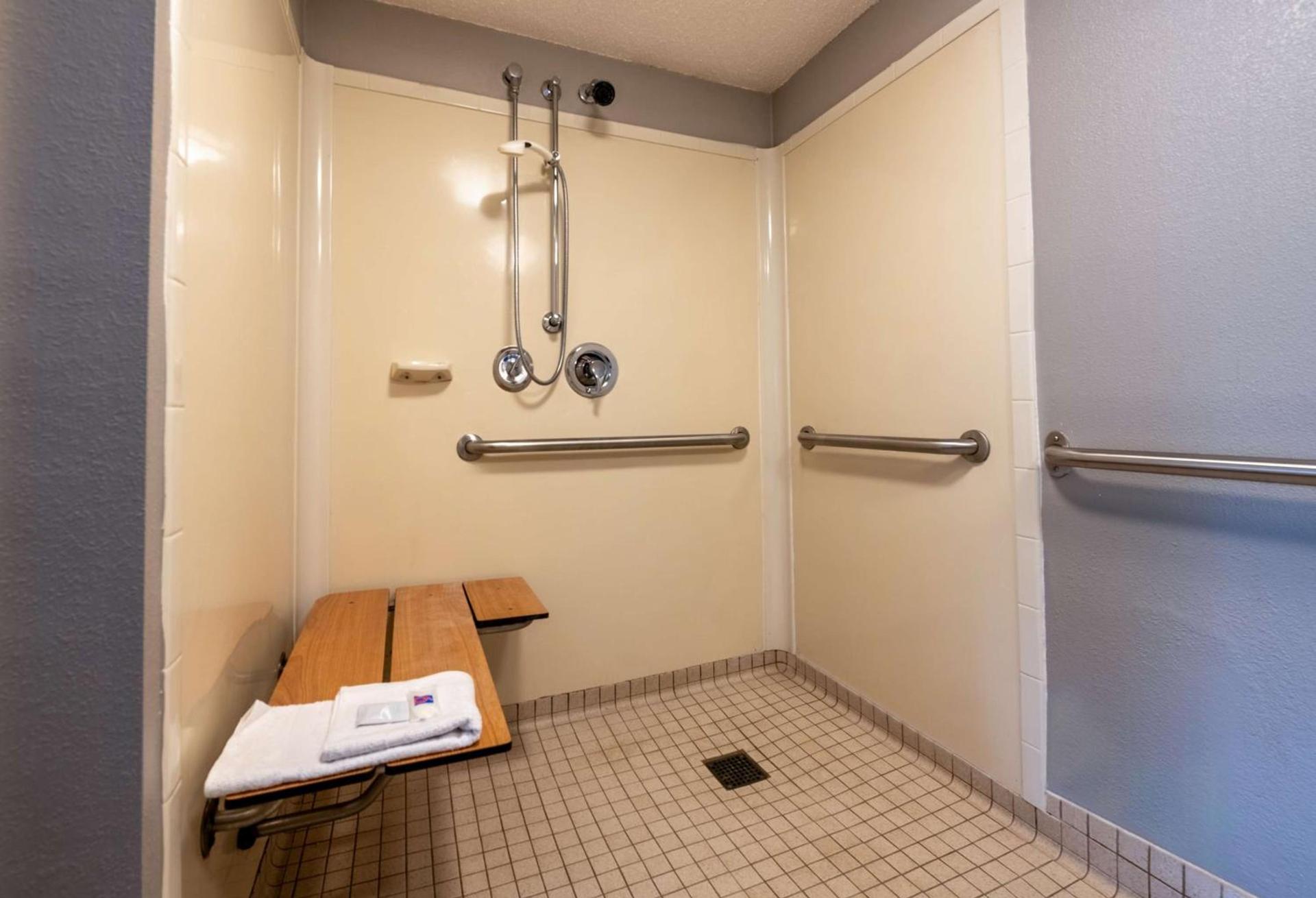 Motel 6-Charlotte, NC - Coliseum photo 13