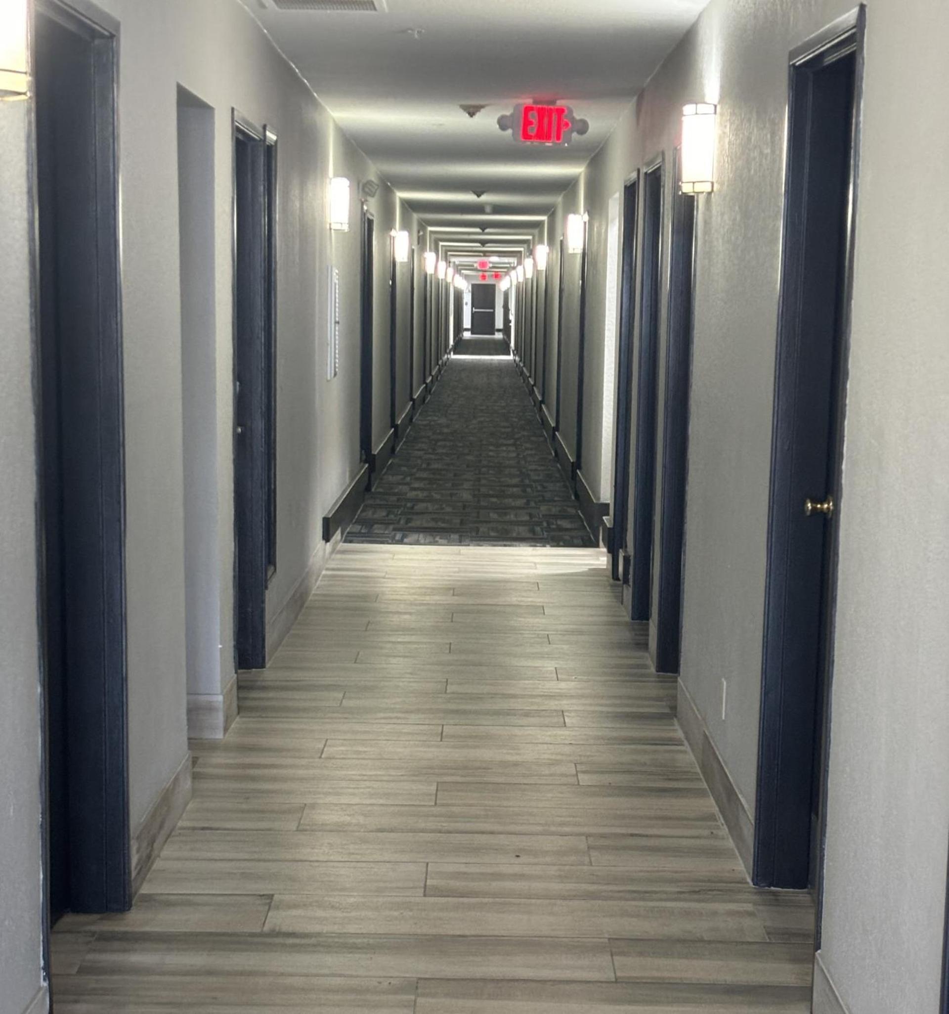 Quality Inn & Suites at Airport Blvd I-65 photo 53