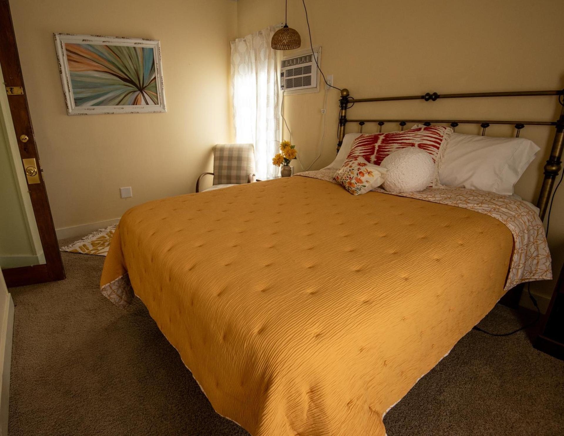 The Boho Buffalo Inn photo 43