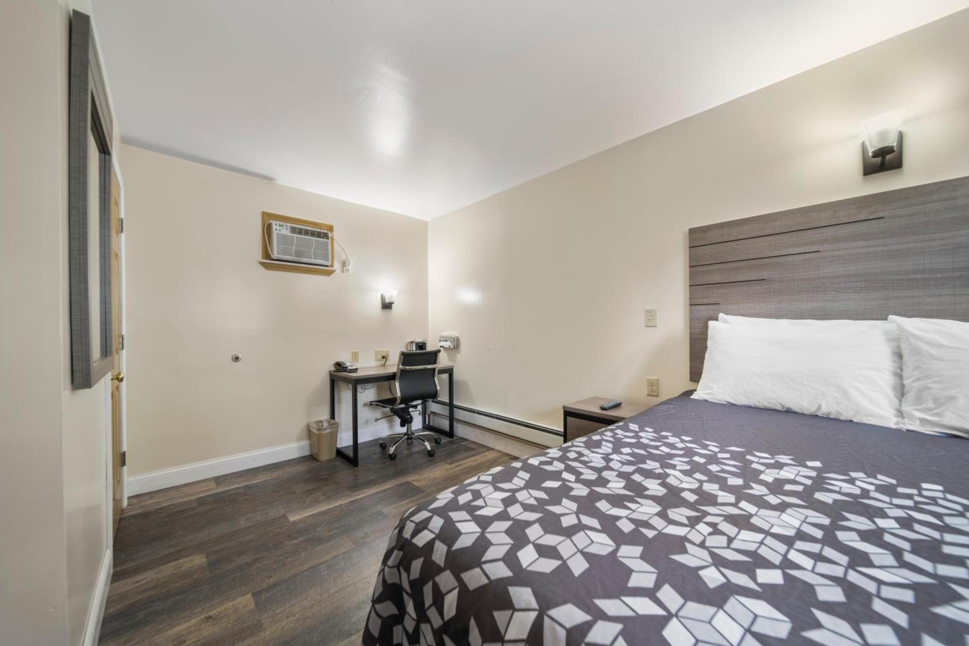 Kingsway Inn photo 23