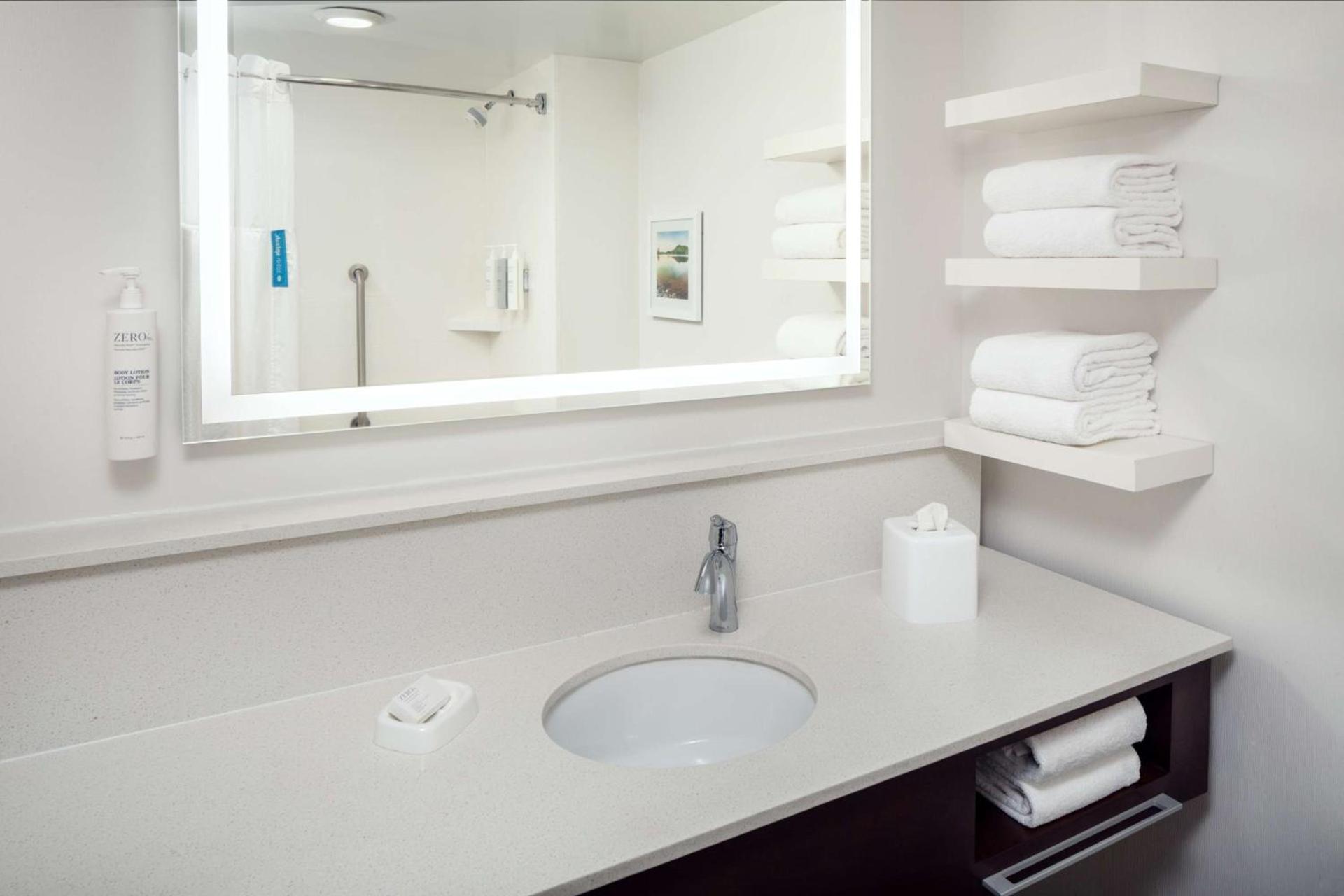 Hampton Inn Atlanta-Northlake photo 15
