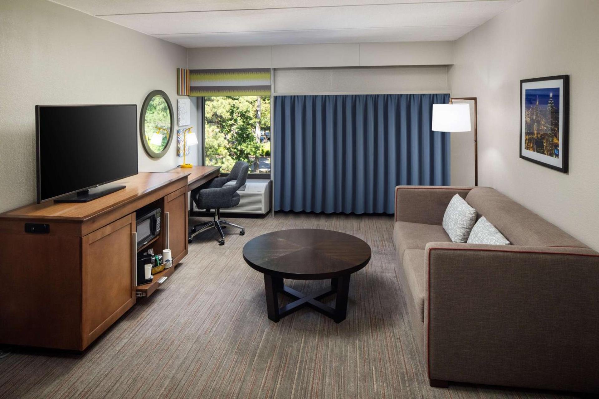 Hampton Inn Atlanta-Northlake photo 23
