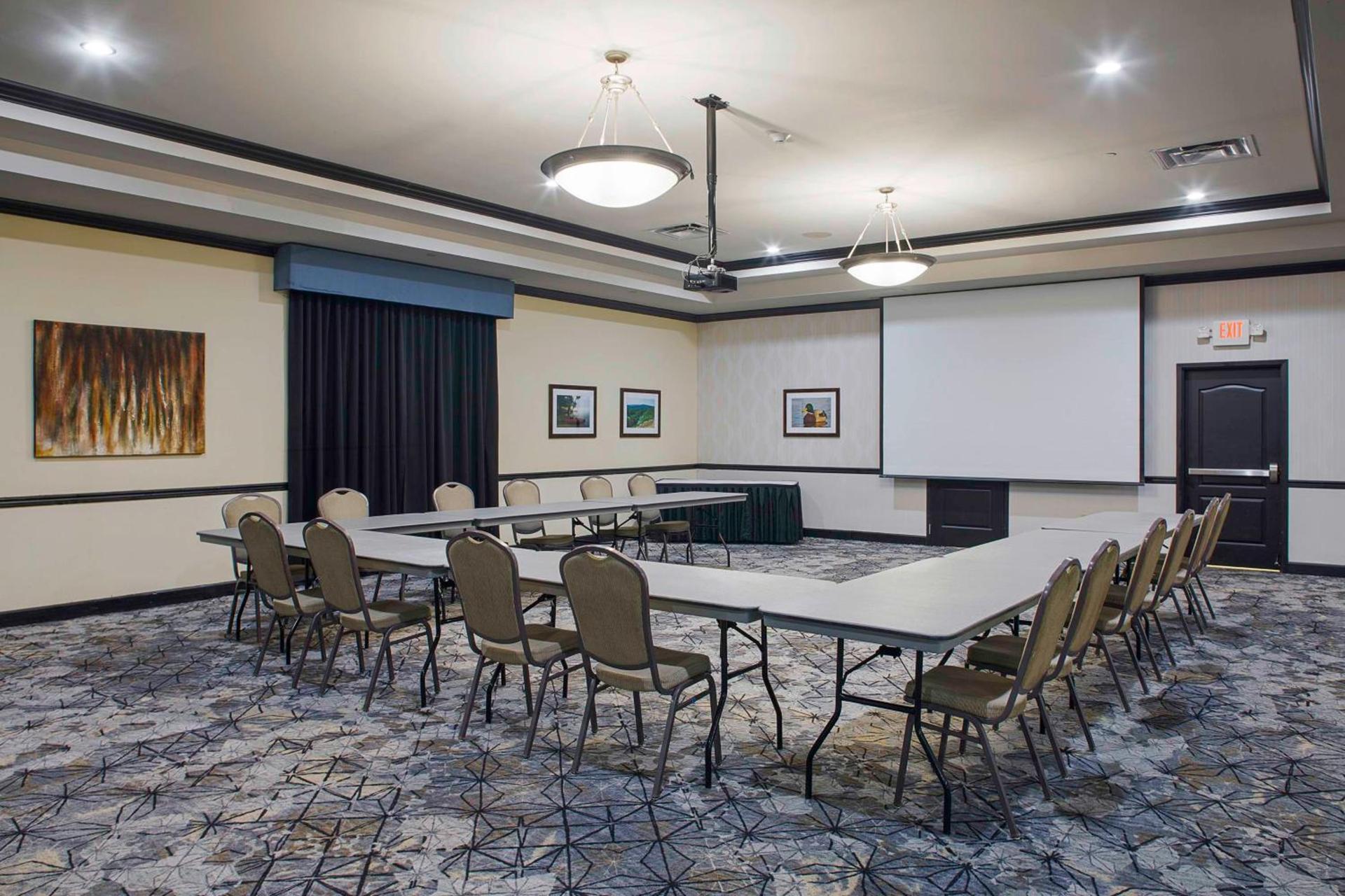 Hilton Garden Inn Jonesboro photo 59