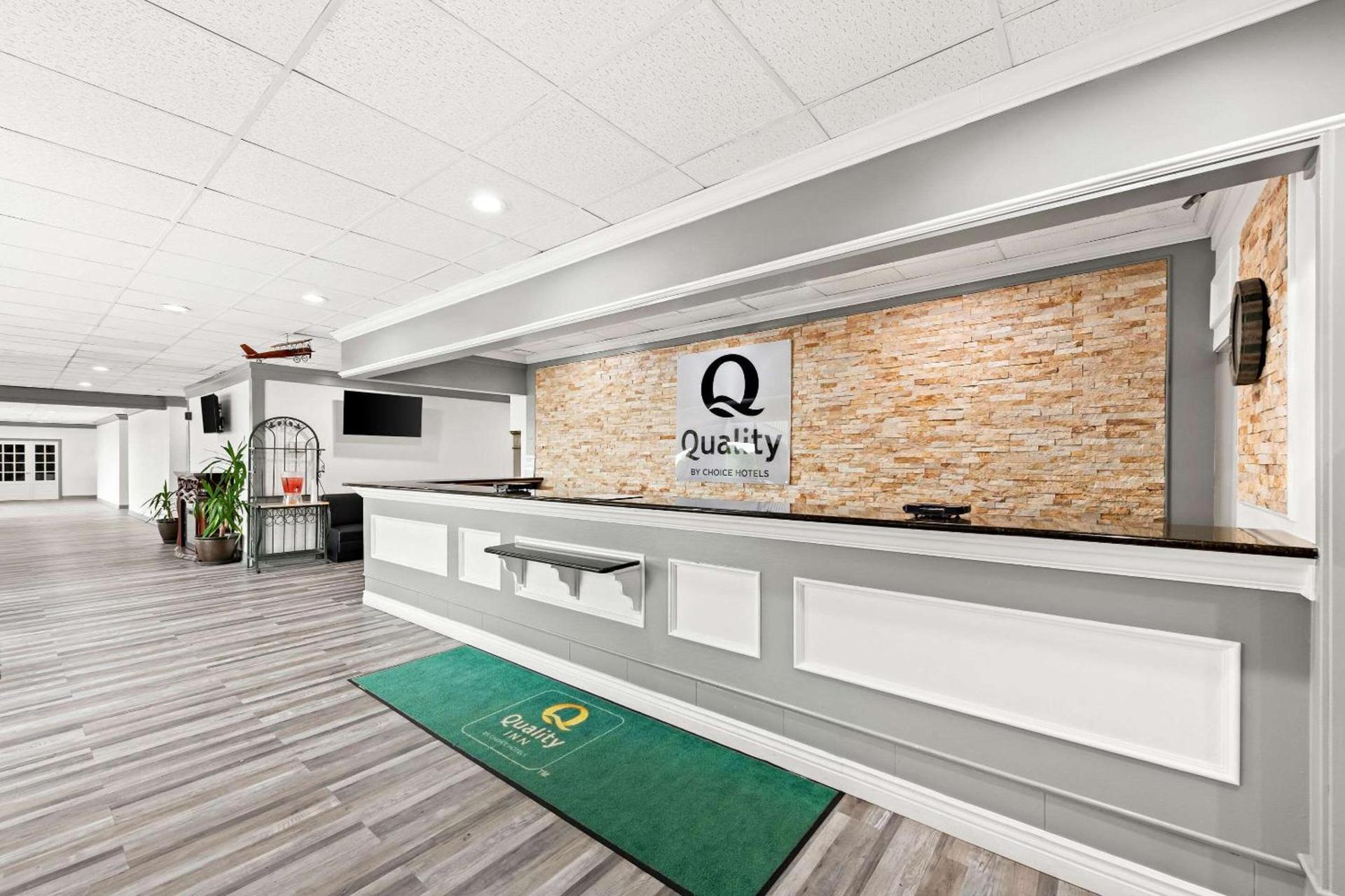 Quality Inn Dayton Airport photo 9
