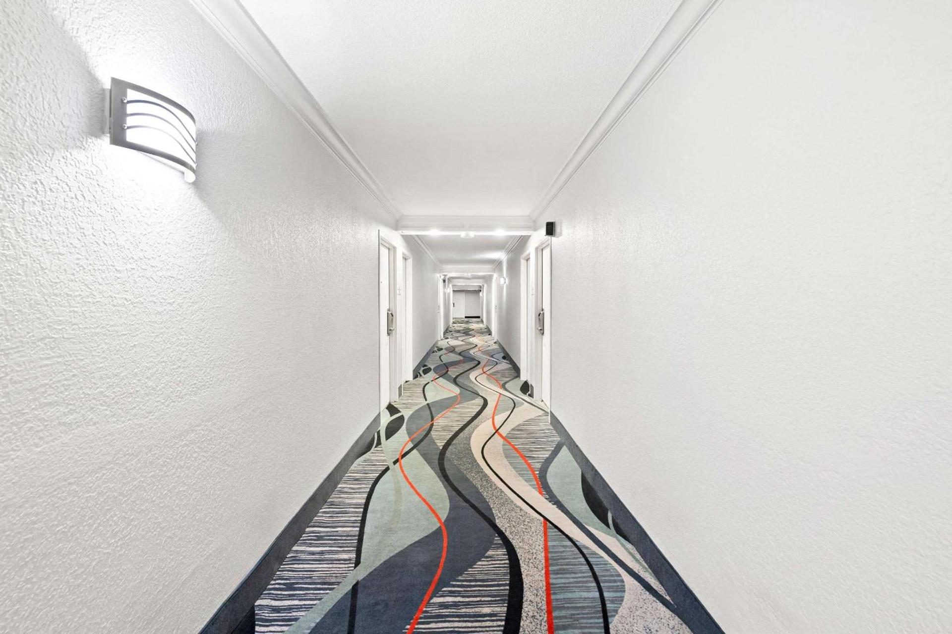Quality Inn Dayton Airport photo 11