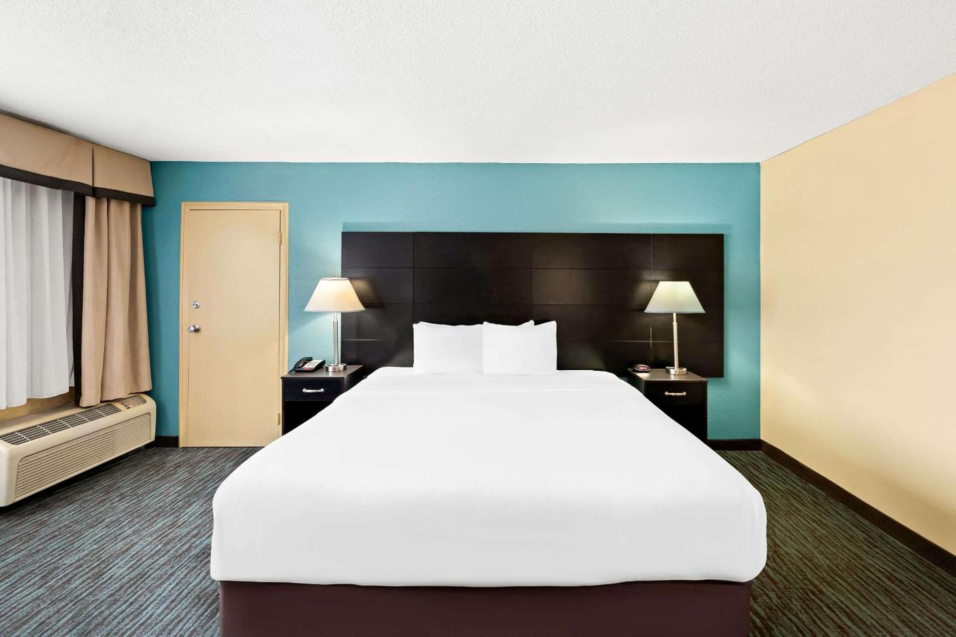 Quality Inn Dayton Airport photo 20