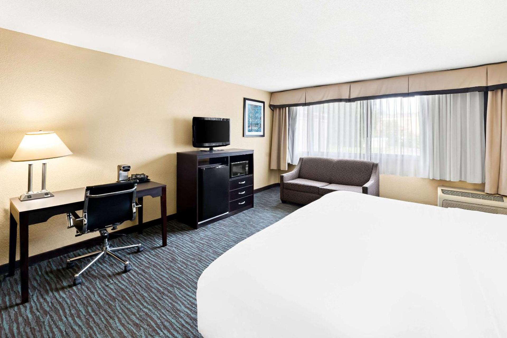 Quality Inn Dayton Airport photo 21