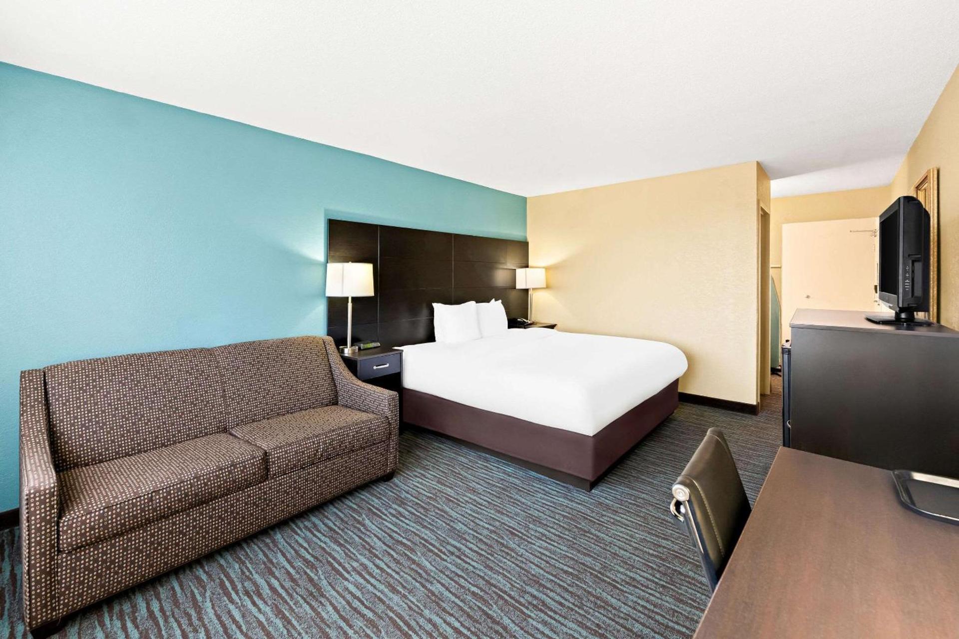 Quality Inn Dayton Airport photo 23
