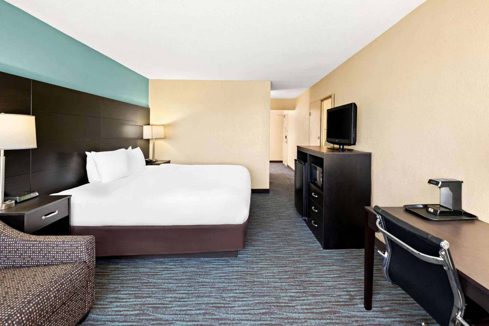 Quality Inn Dayton Airport photo 24