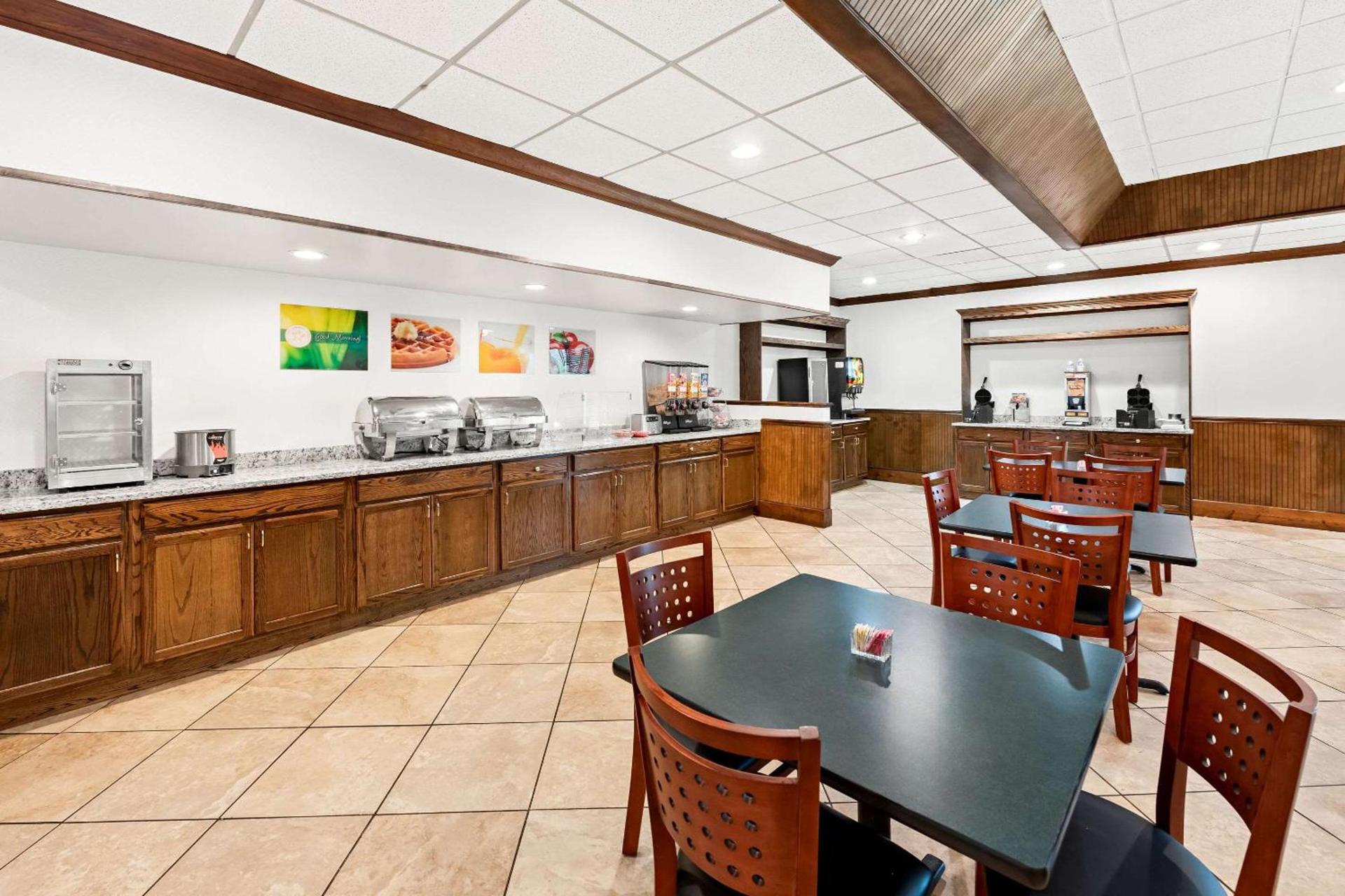Quality Inn Dayton Airport photo 35