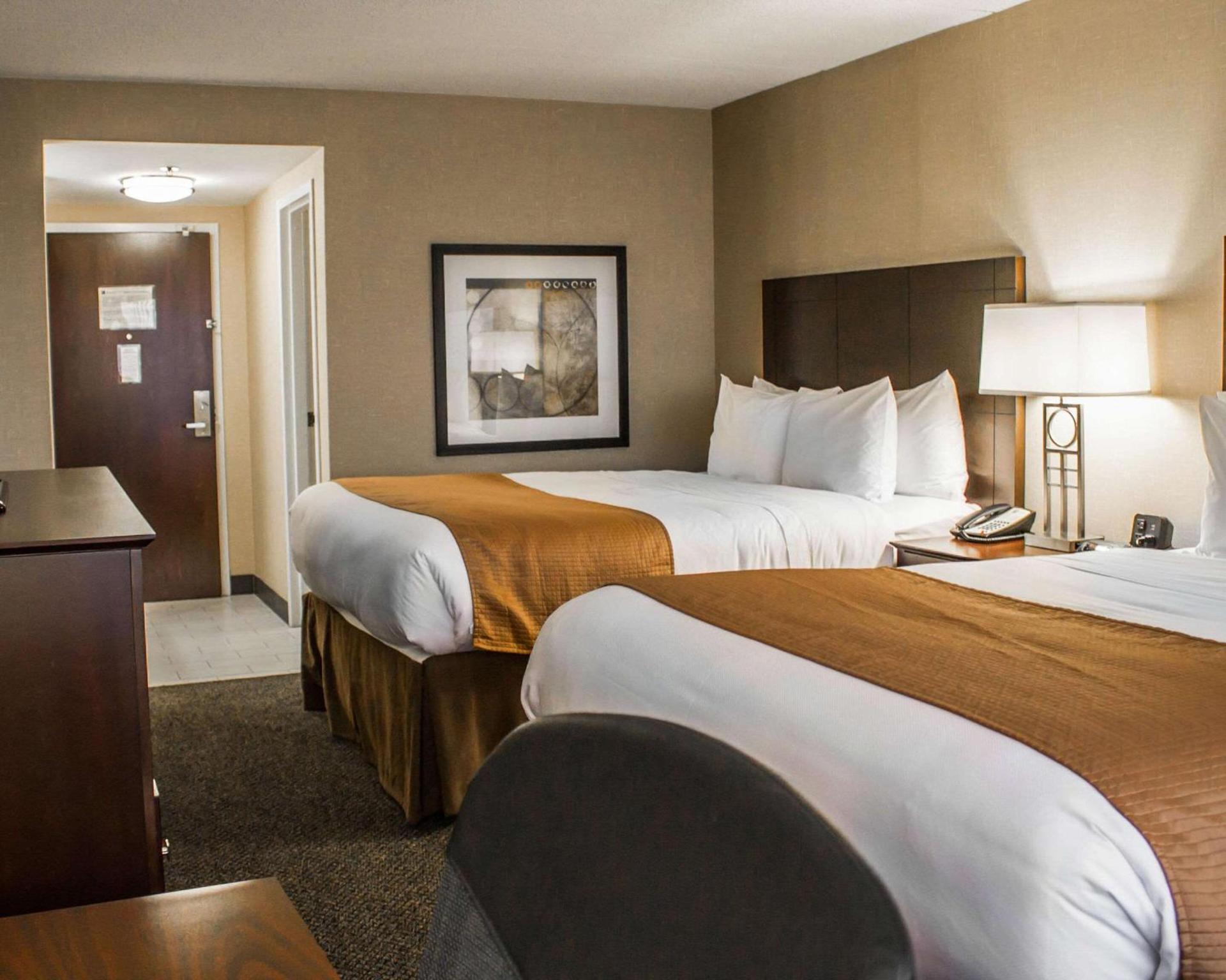 Garner Hotel Wadsworth by IHG photo 8