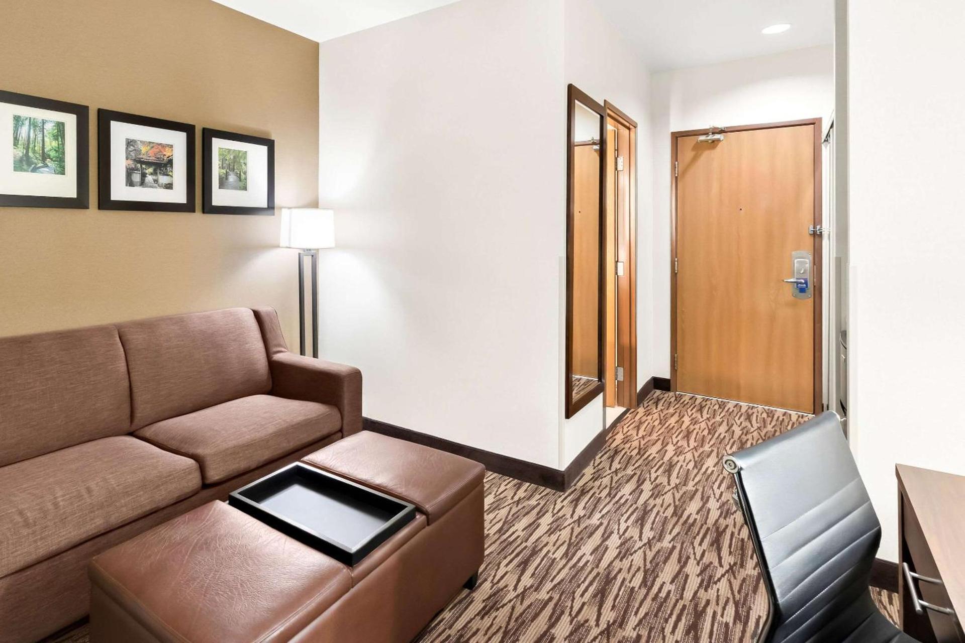 Comfort Suites Portland Airport photo 27