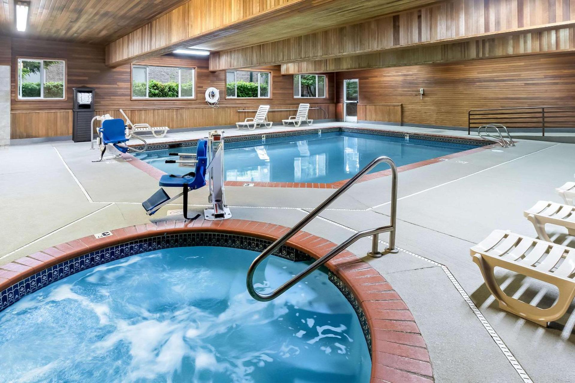 Comfort Suites Portland Airport photo 31