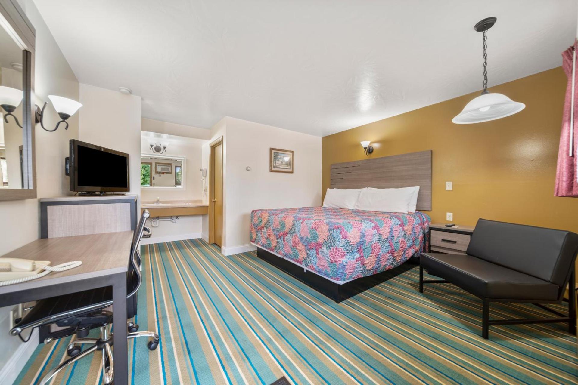 Kingsway Inn photo 39