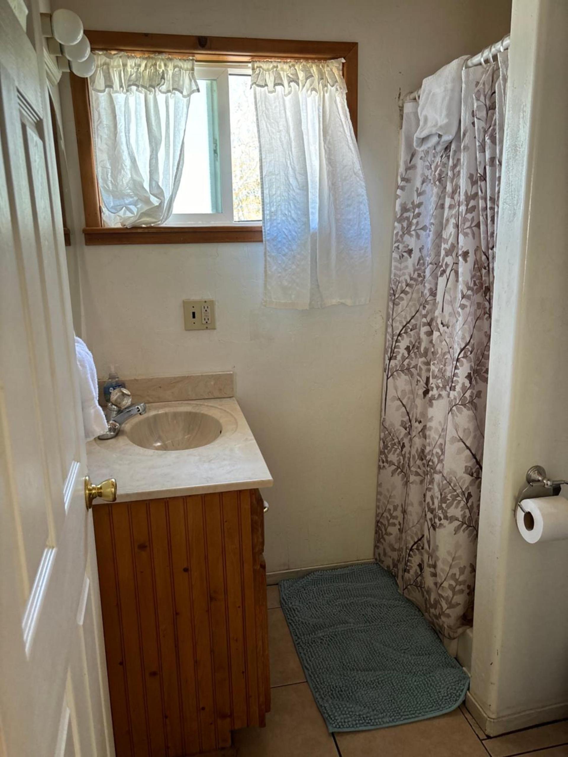 Sequoia River Front Cabins photo 100