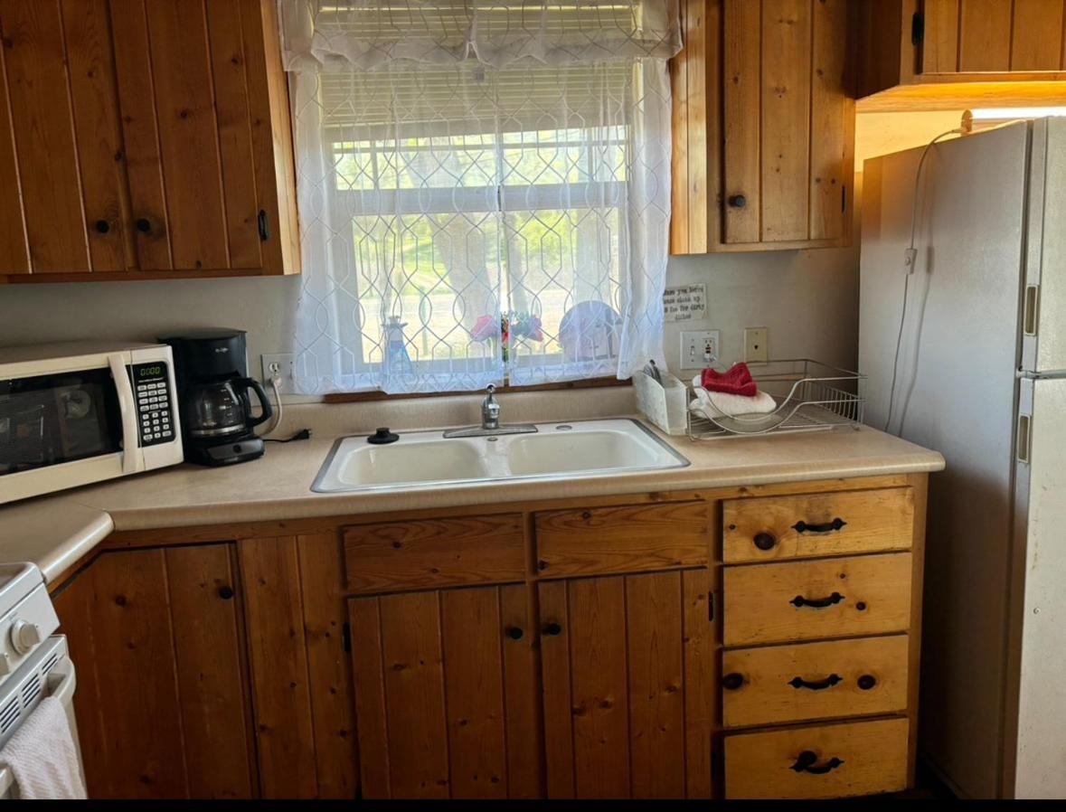 Sequoia River Front Cabins photo 95