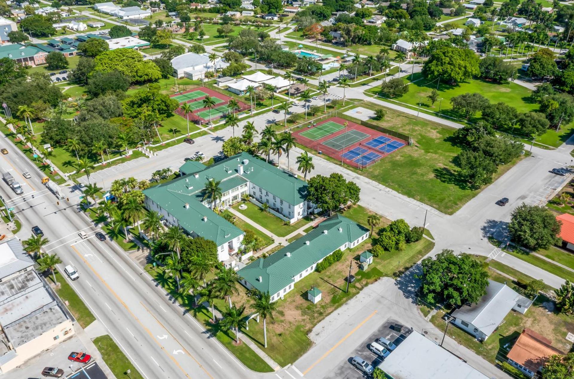 Americas Best Value Inn Historic Clewiston Inn photo 11