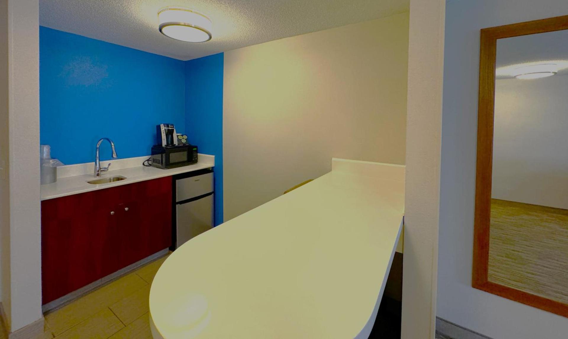Holiday Inn Express & Suites - Lincoln East - White Mountains by IHG photo 74
