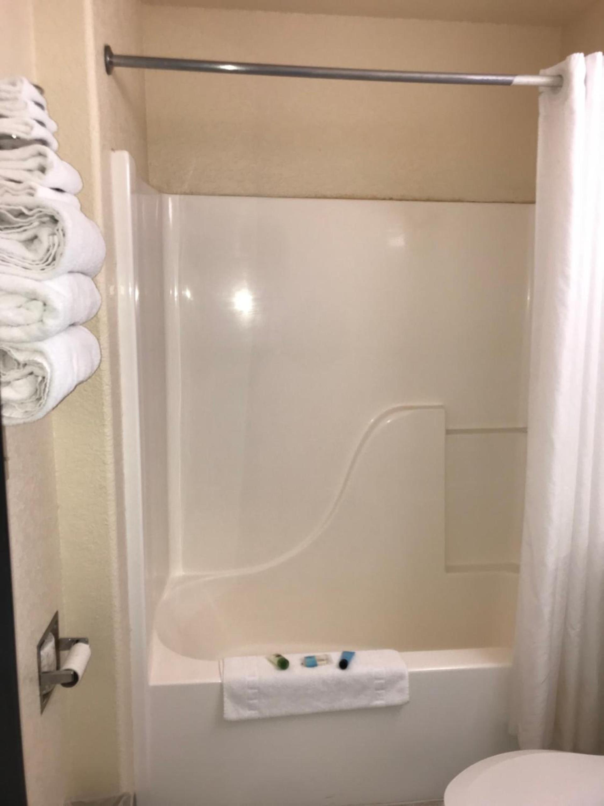 Chadron Inn & Suites photo 5