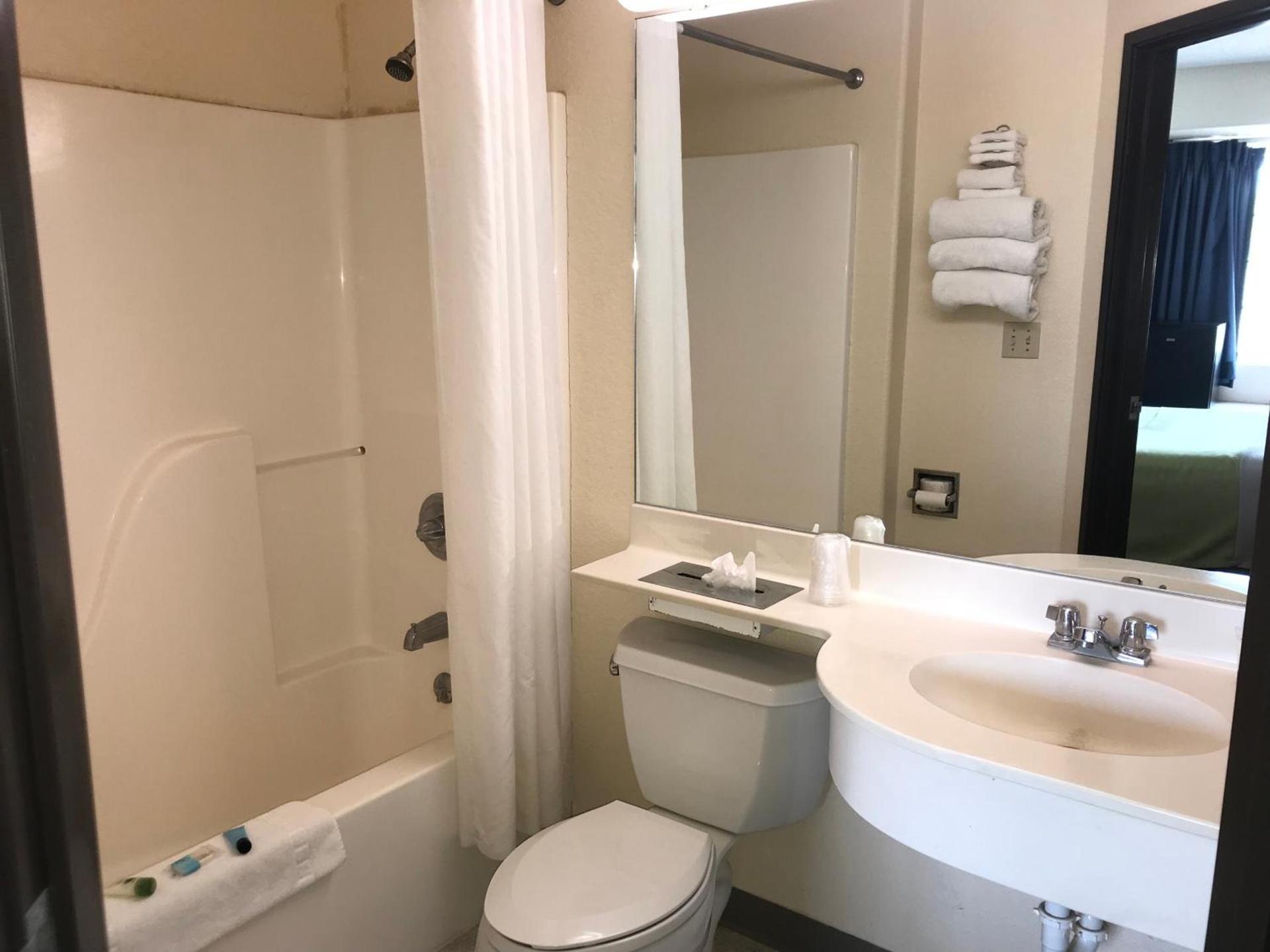 Chadron Inn & Suites photo 15