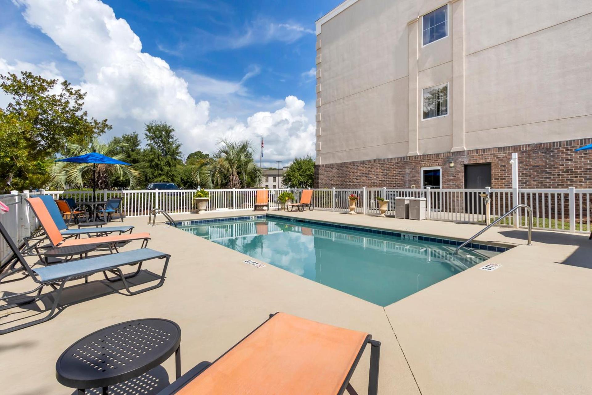 Comfort Inn Summerville - Charleston photo 42