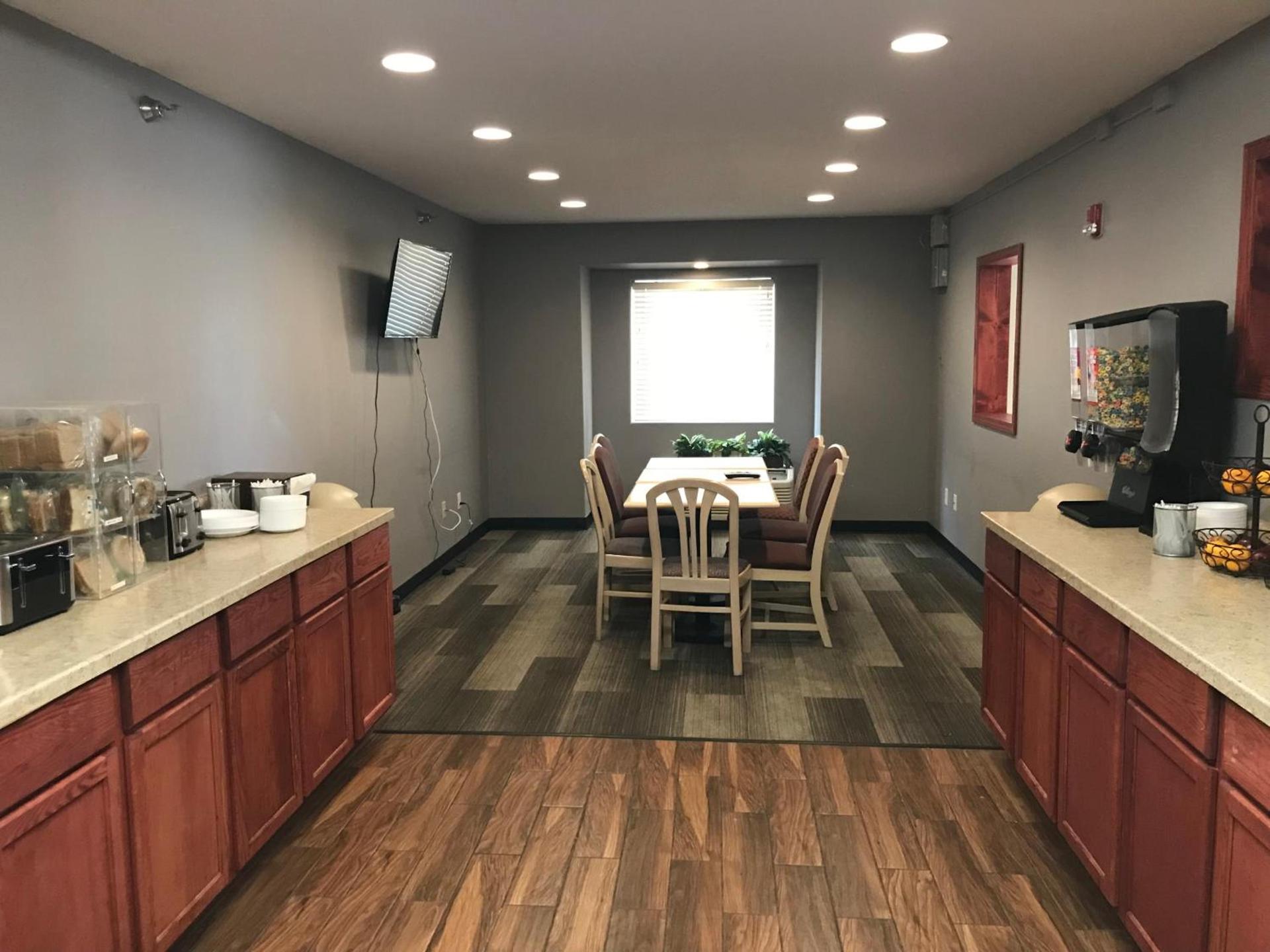 Chadron Inn & Suites photo 10