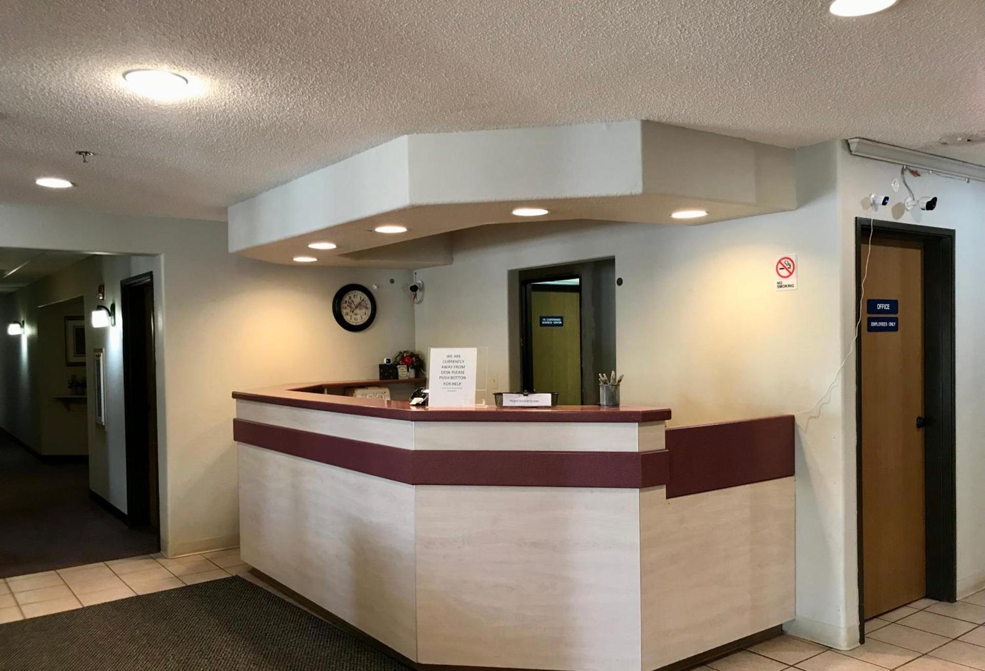 Chadron Inn & Suites photo 9