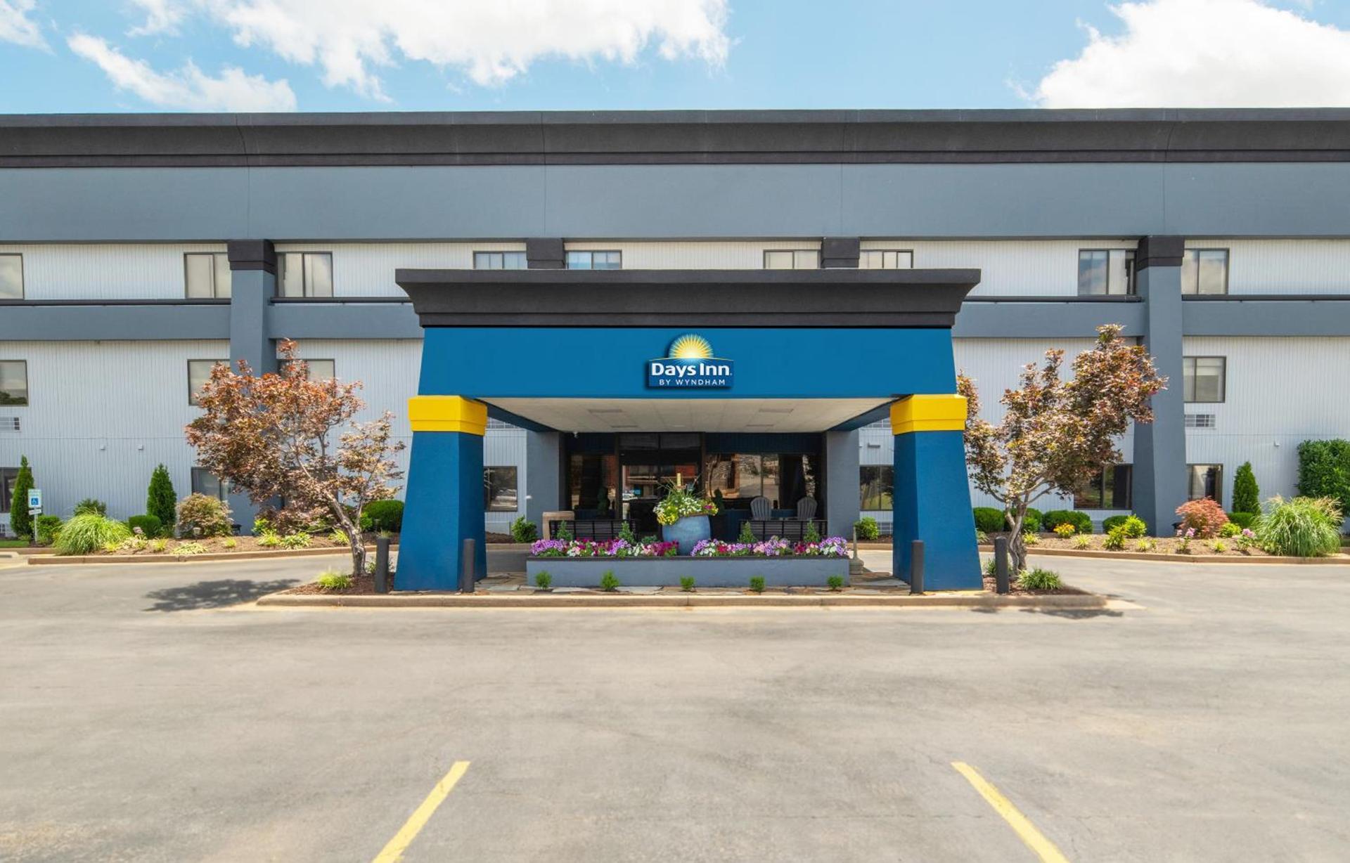 Days Inn by Wyndham Fort Smith photo 27