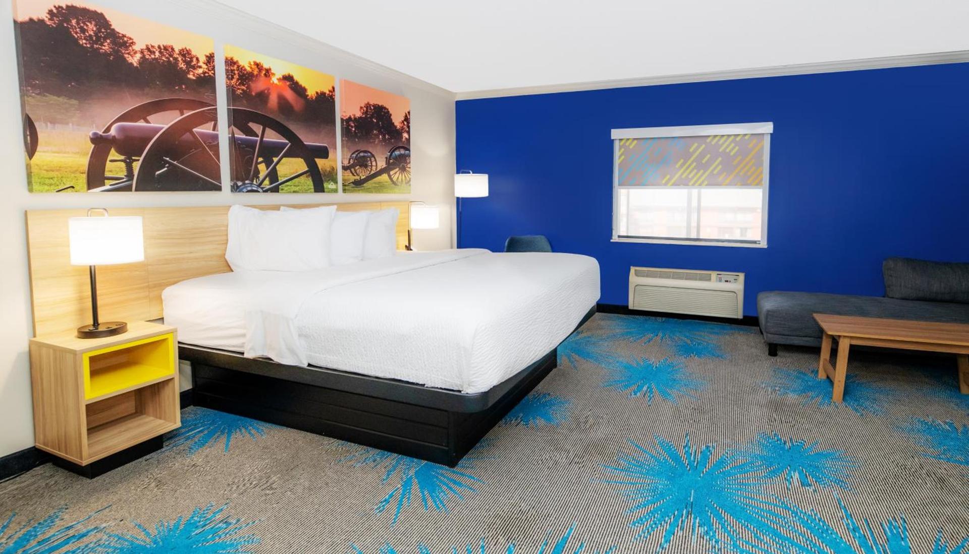 Days Inn by Wyndham Fort Smith photo 37